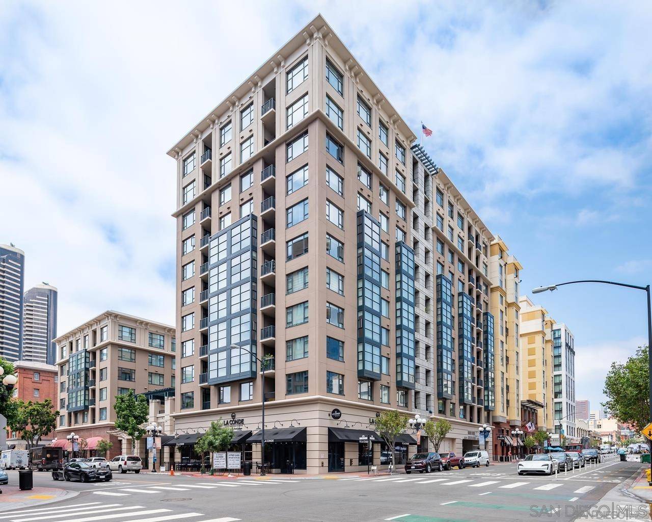 San Diego, CA 92101,530 K St #1116