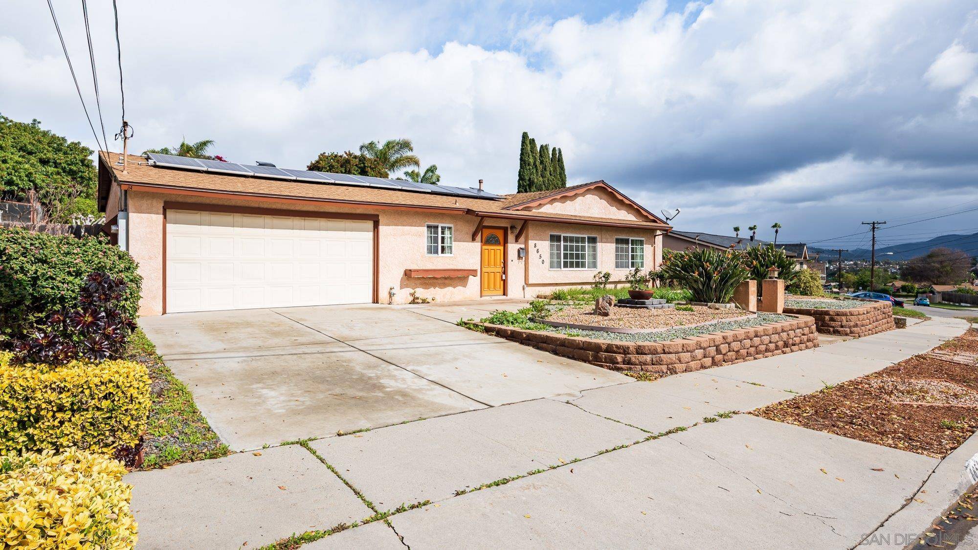 Spring Valley, CA 91977,8650 Noeline Ave