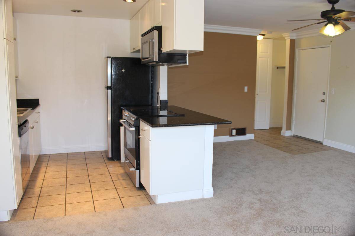 San Diego, CA 92126,9522 Carroll Canyon Rd #217