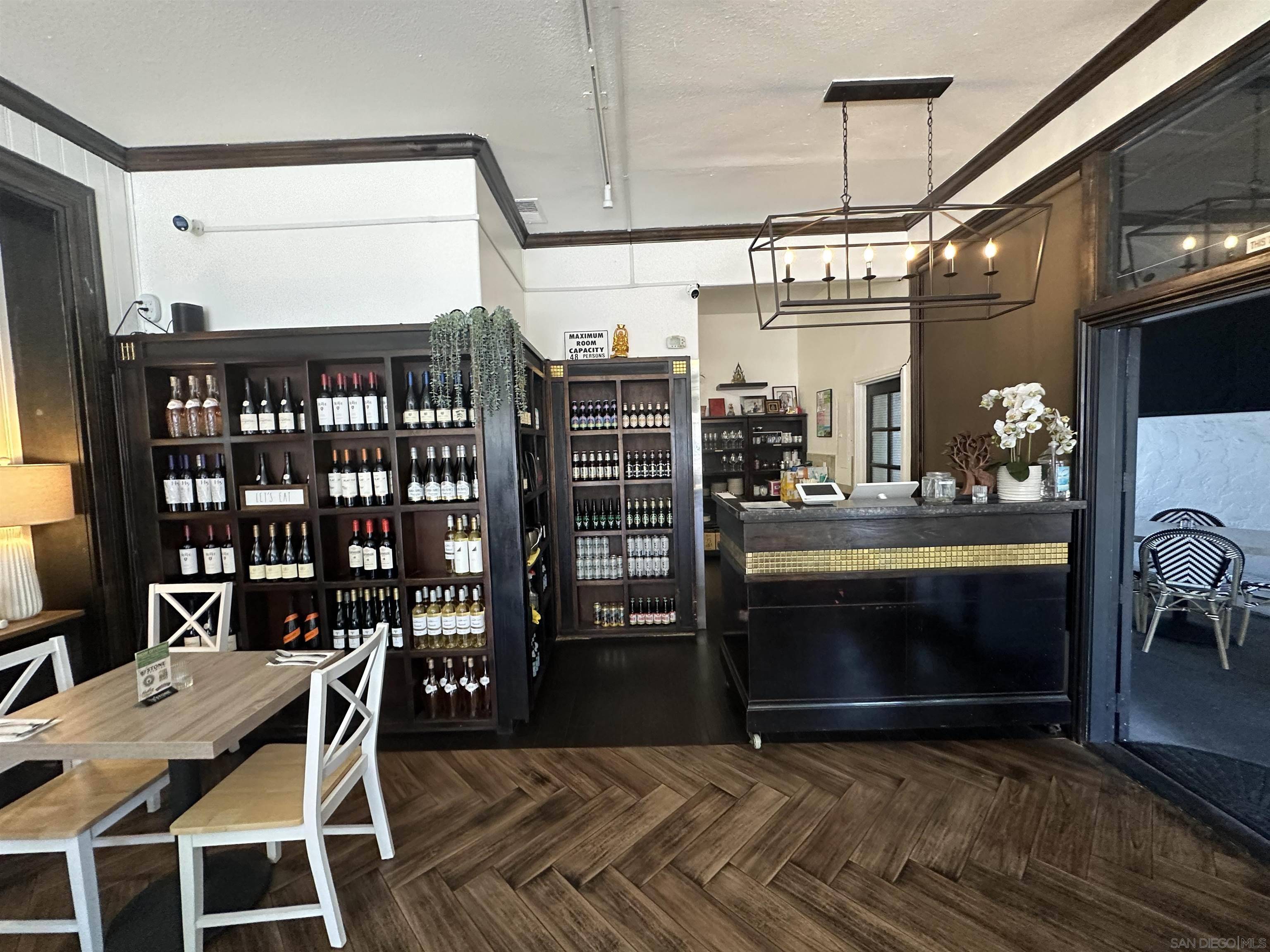 San Diego, CA 92103,3843 Richmond St