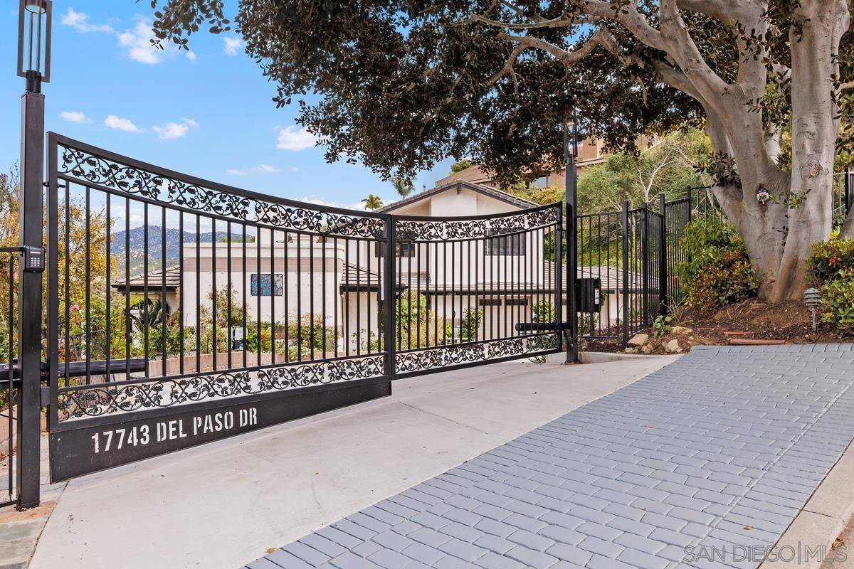 Poway, CA 92064,17743 Del Paso Drive