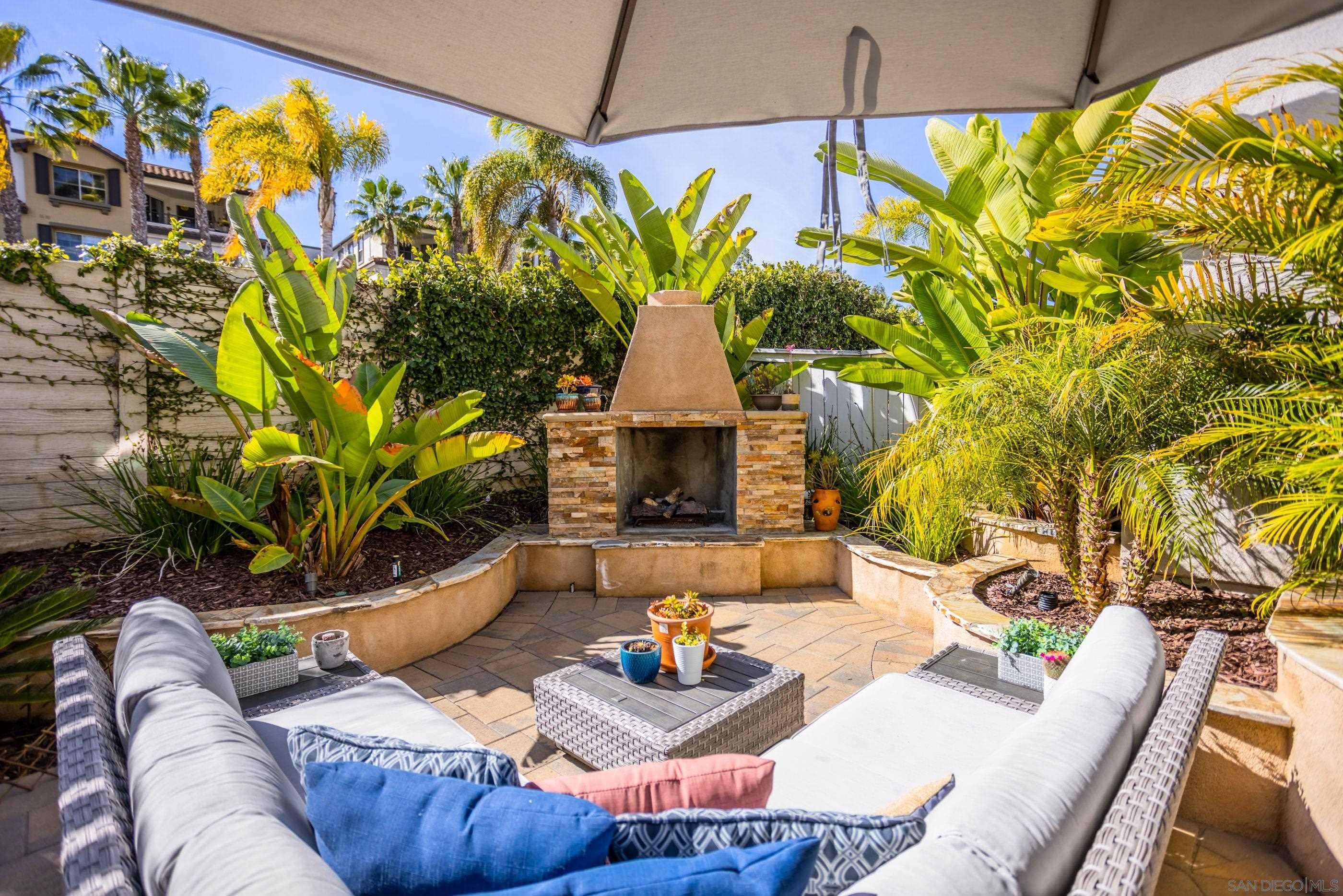 Encinitas, CA 92024,1082 Cottage Way