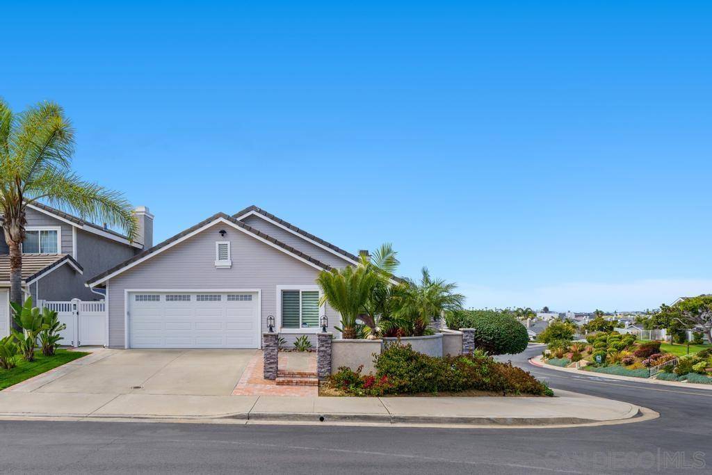 Carlsbad, CA 92011,6905 WHITECAP DRIVE