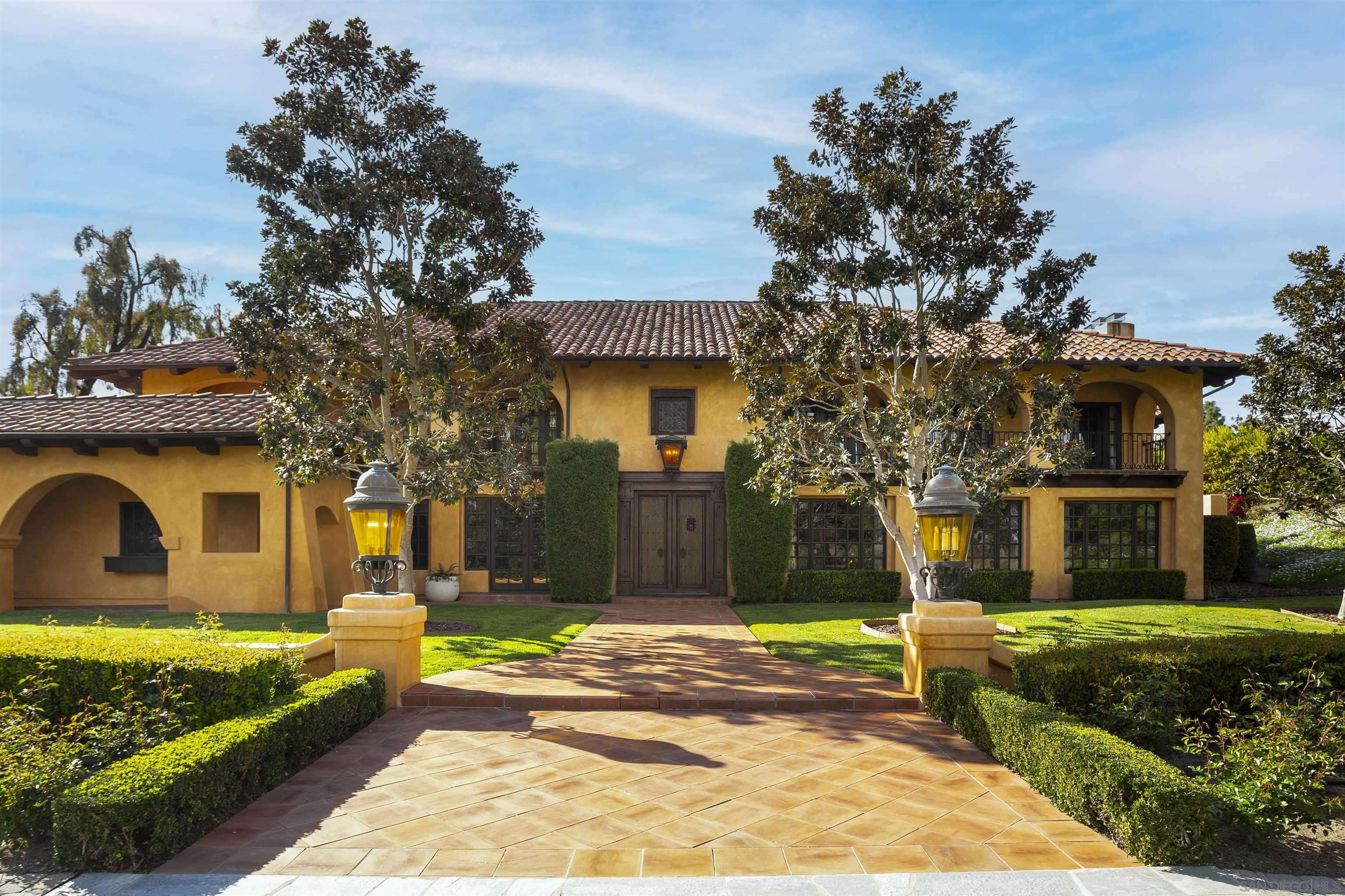 Rancho Santa Fe, CA 92067,18220 Via de Fortuna