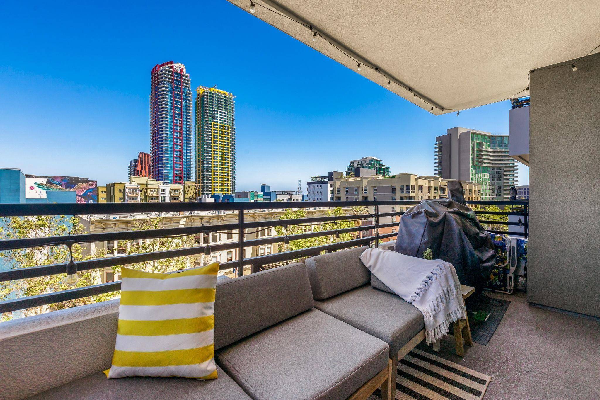 San Diego, CA 92101,550 Park Blvd #2504