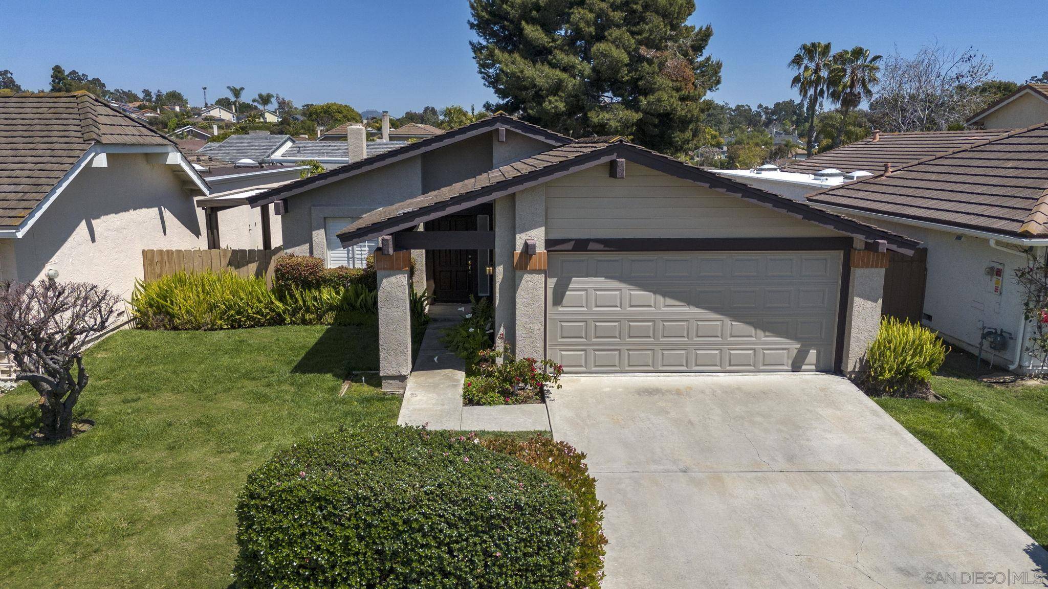 Encinitas, CA 92024,541 Cloudview Ln