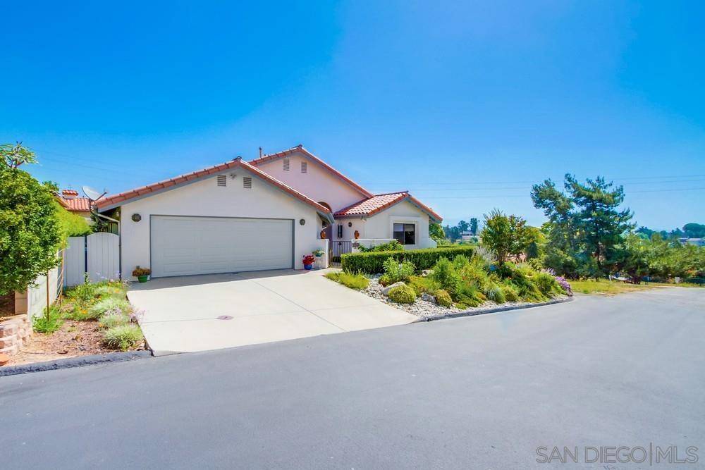 Fallbrook, CA 92028,924 Ridge Heights Drive