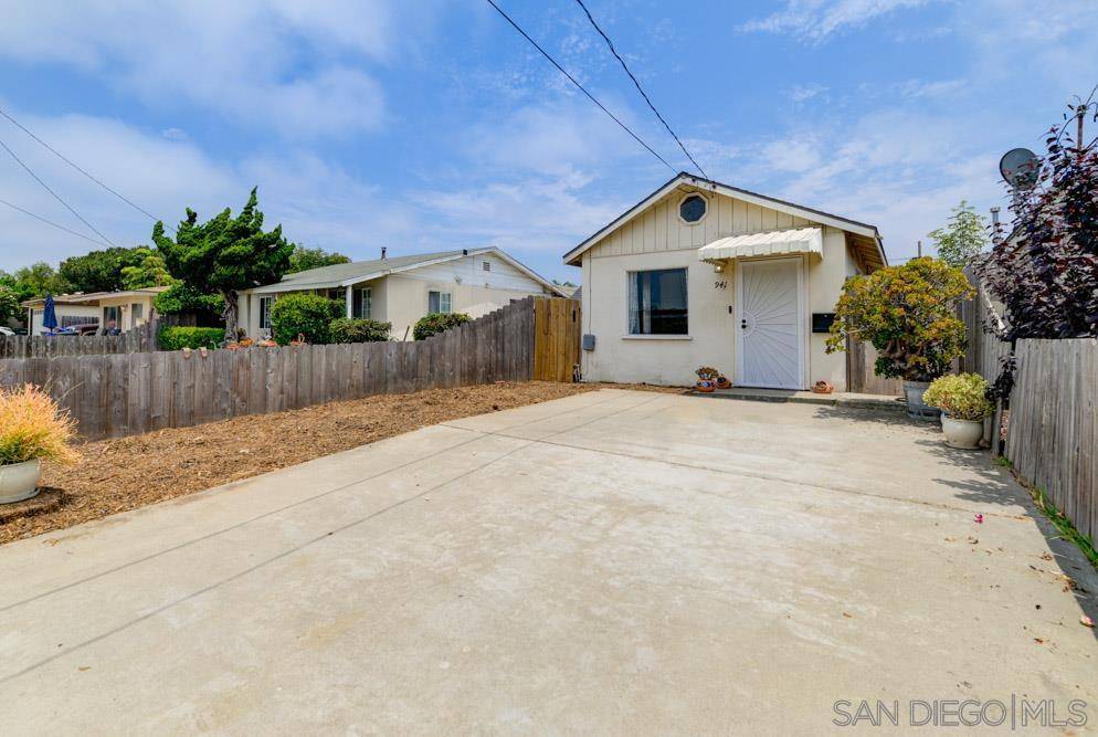 Imperial Beach, CA 91932,941 12th St