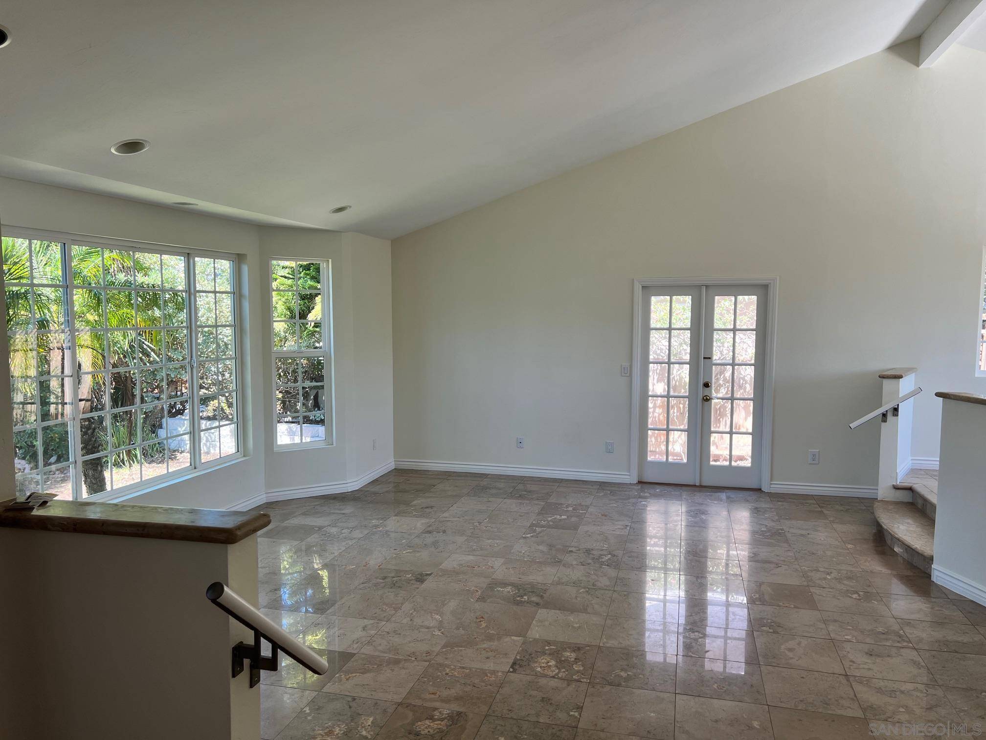 Del Mar, CA 92014,14249 Mango Drive