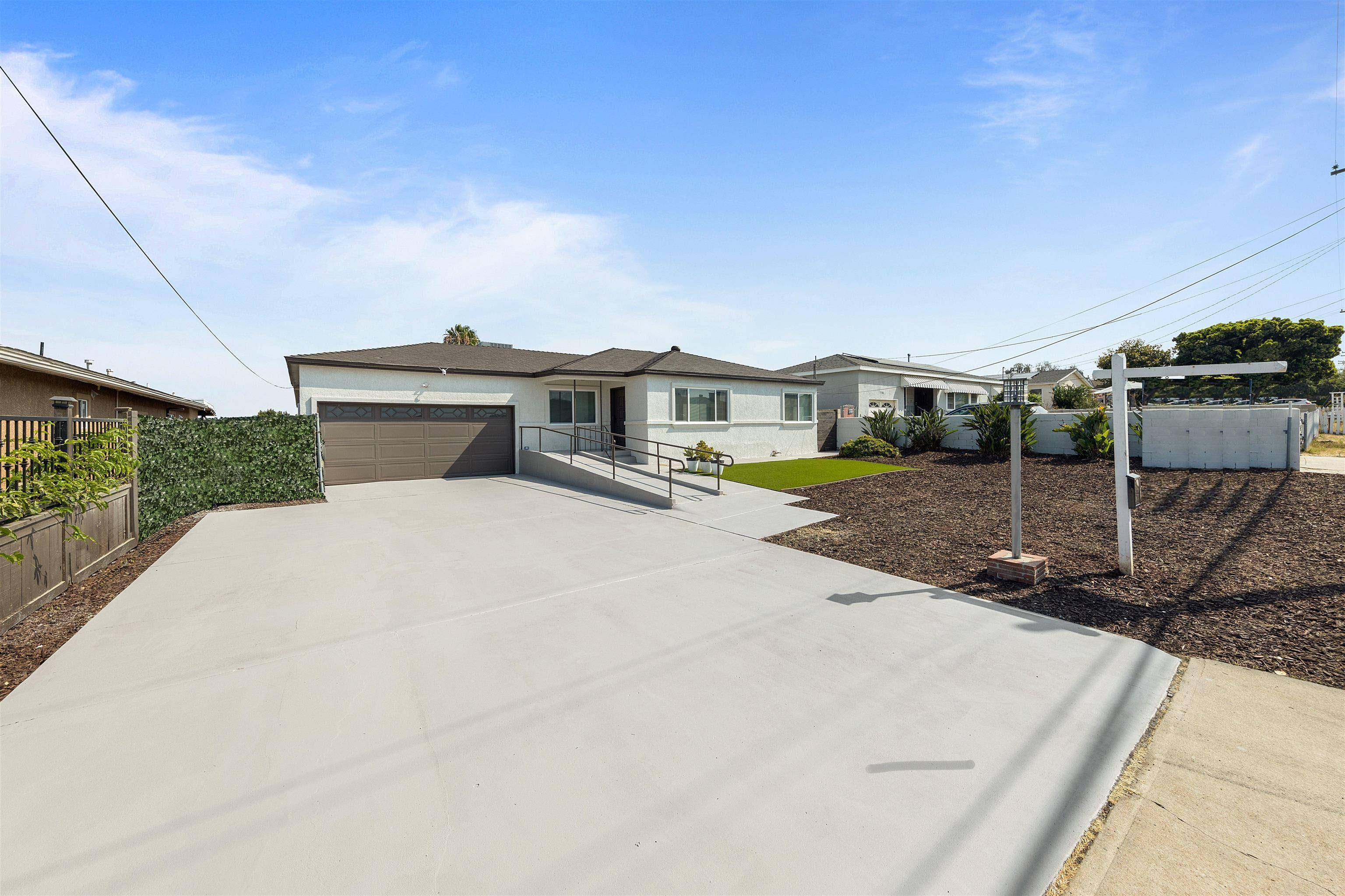 San Diego, CA 92139,5536 Alleghany  St