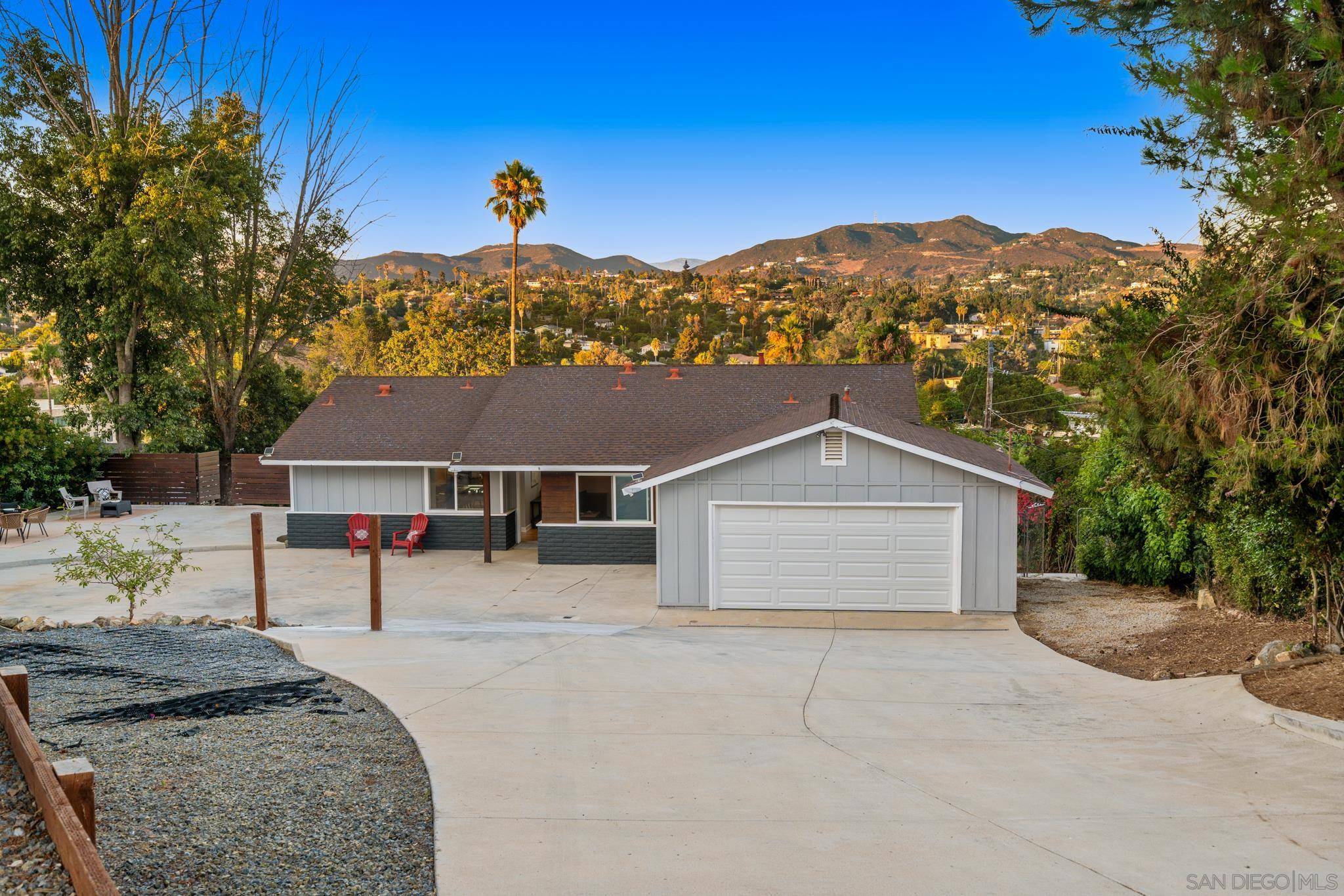 Vista, CA 92084,356 Crest Drive