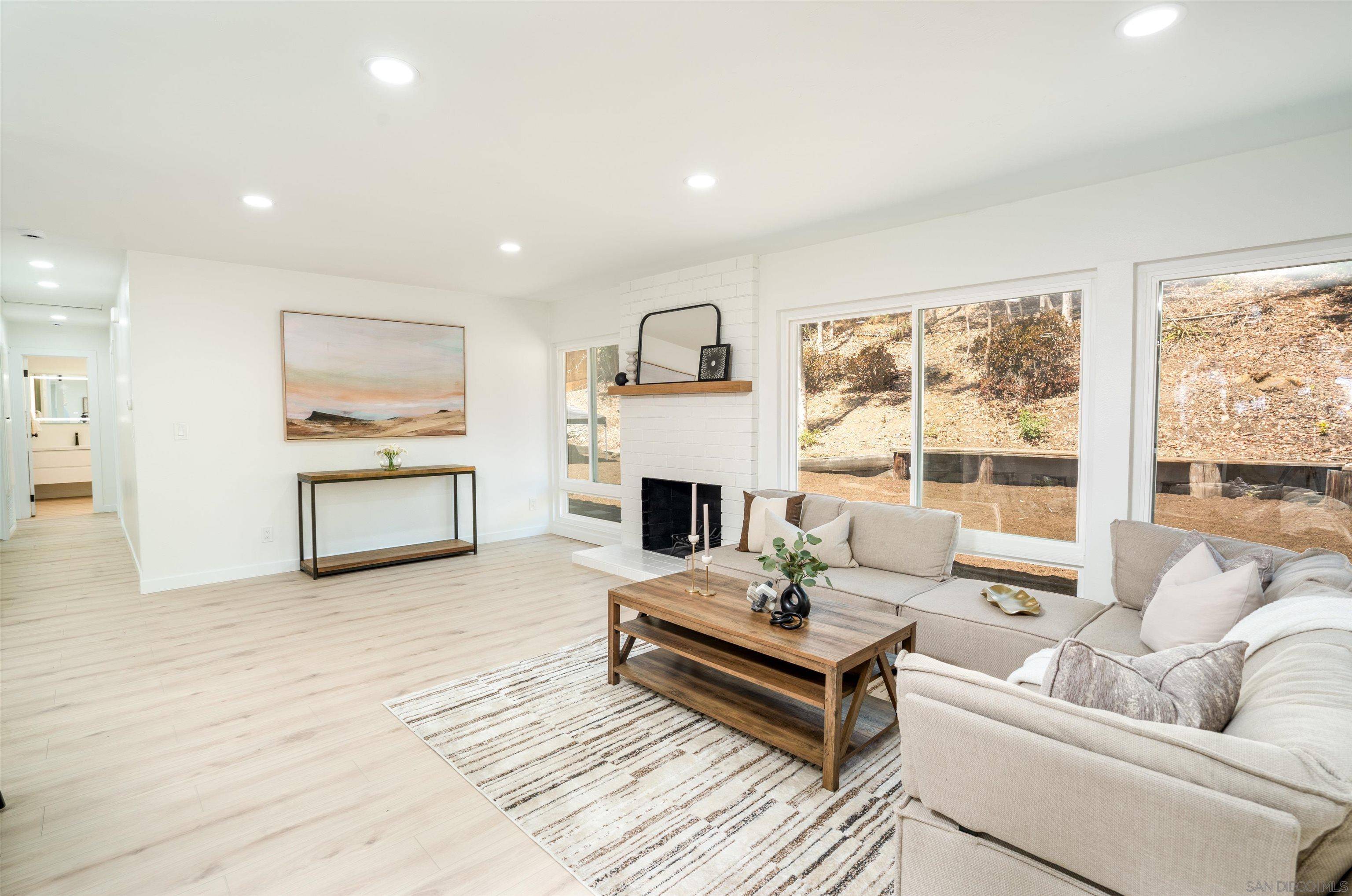 San Diego, CA 92129,14806 Del Diablo Ln