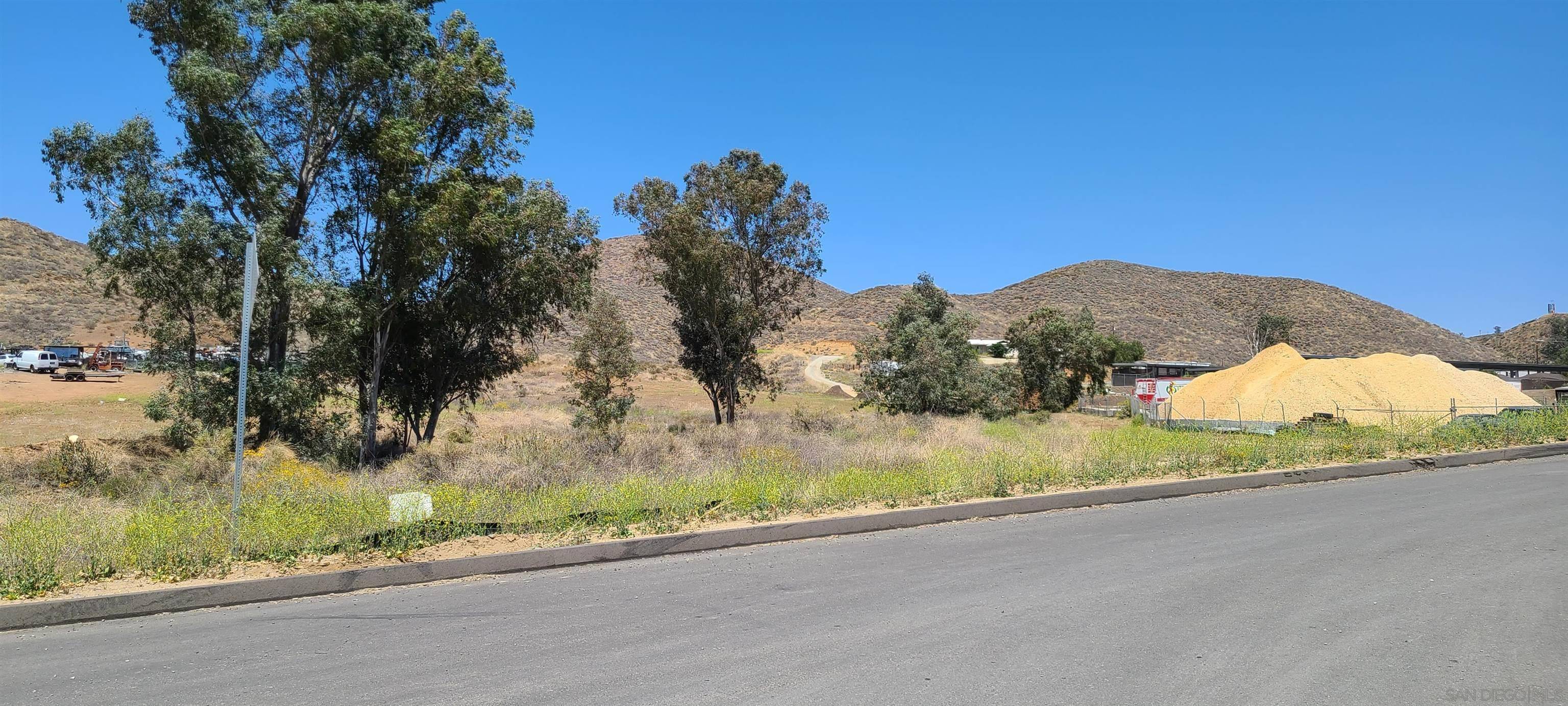 Lake Elsinore, CA 92532,0 Mermack Ave #04, 06
