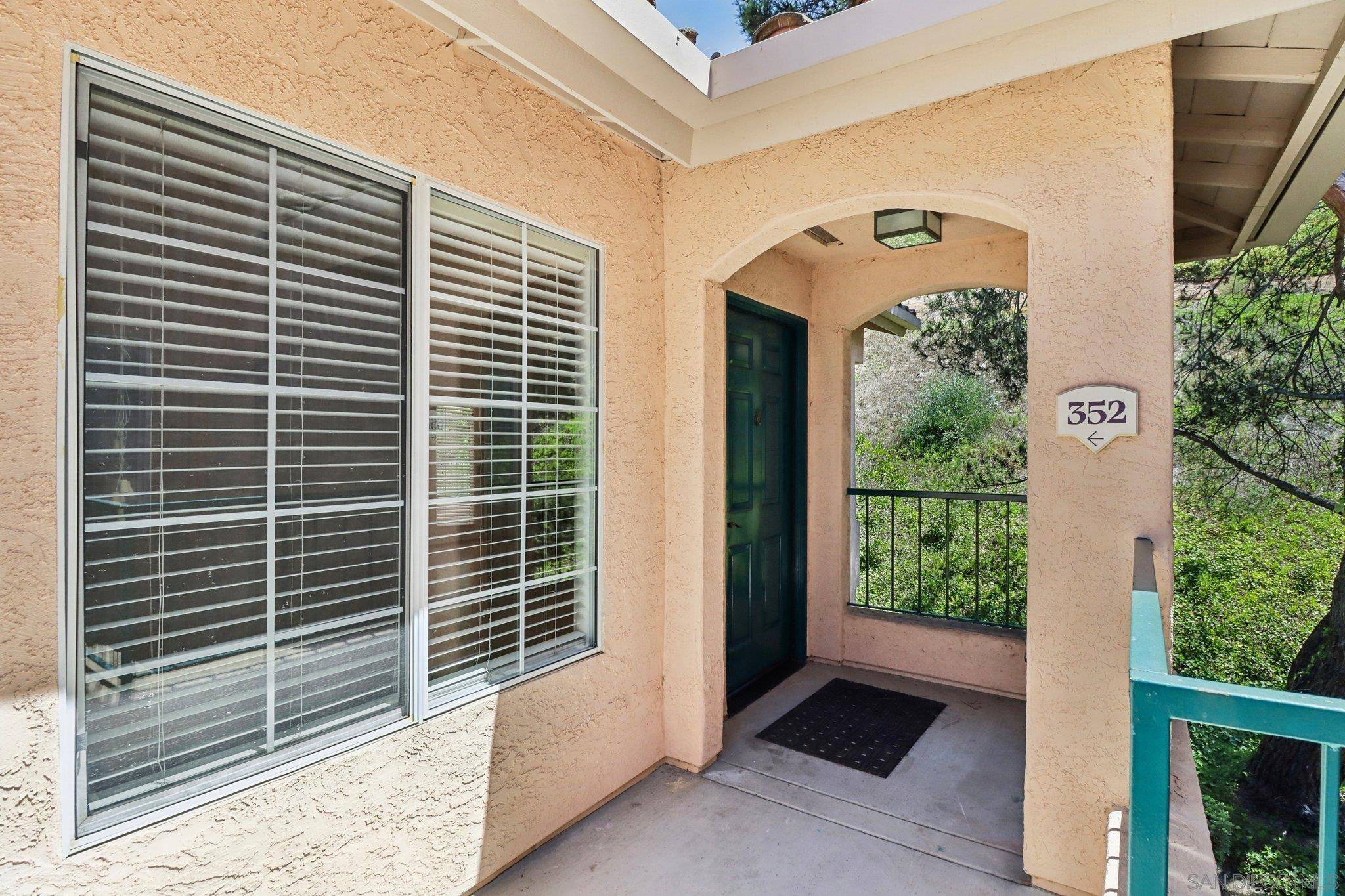 Rancho Bernardo, CA 92128,18515 Caminito Pasadero #352