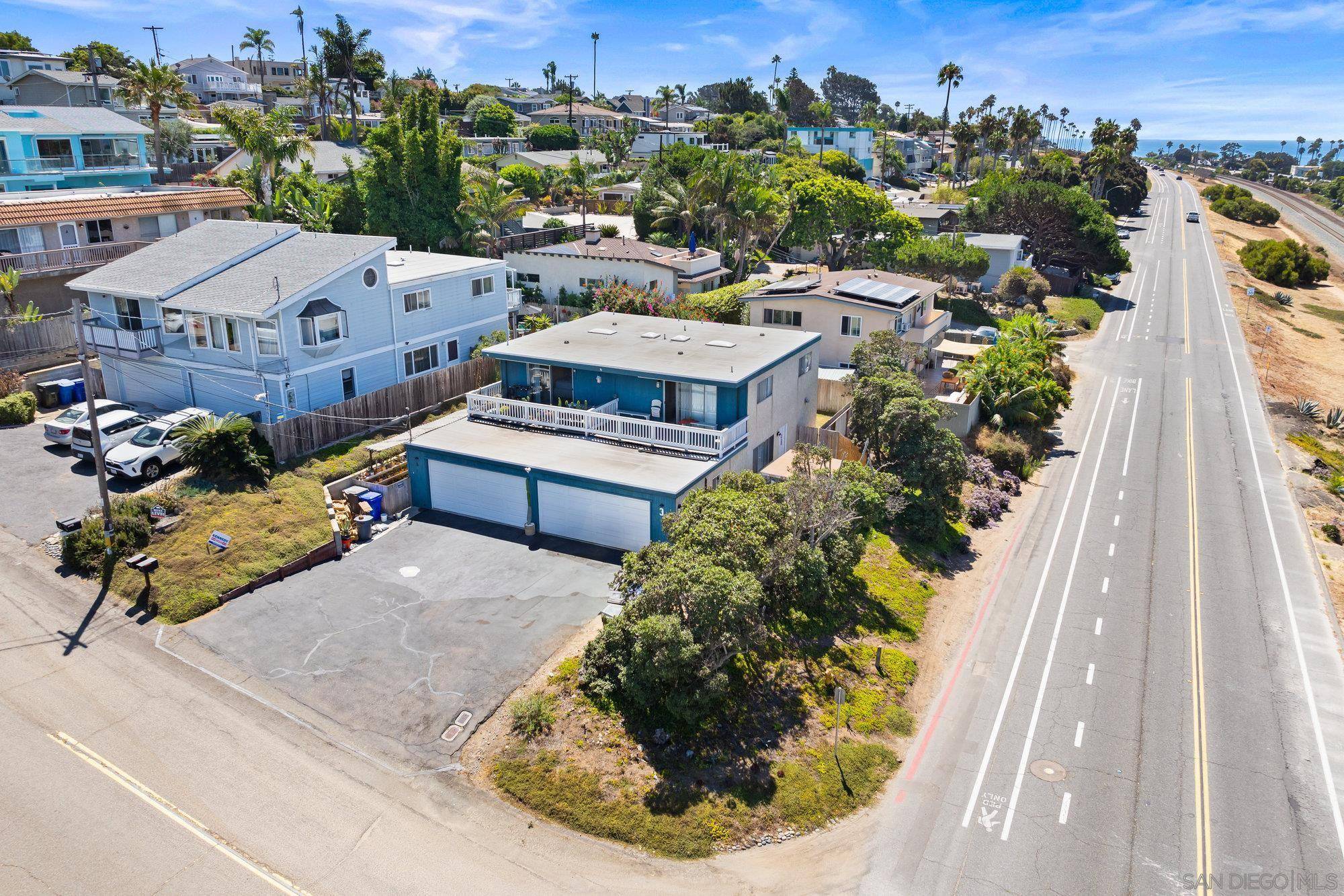 Encinitas, CA 92024,3-5 E H St