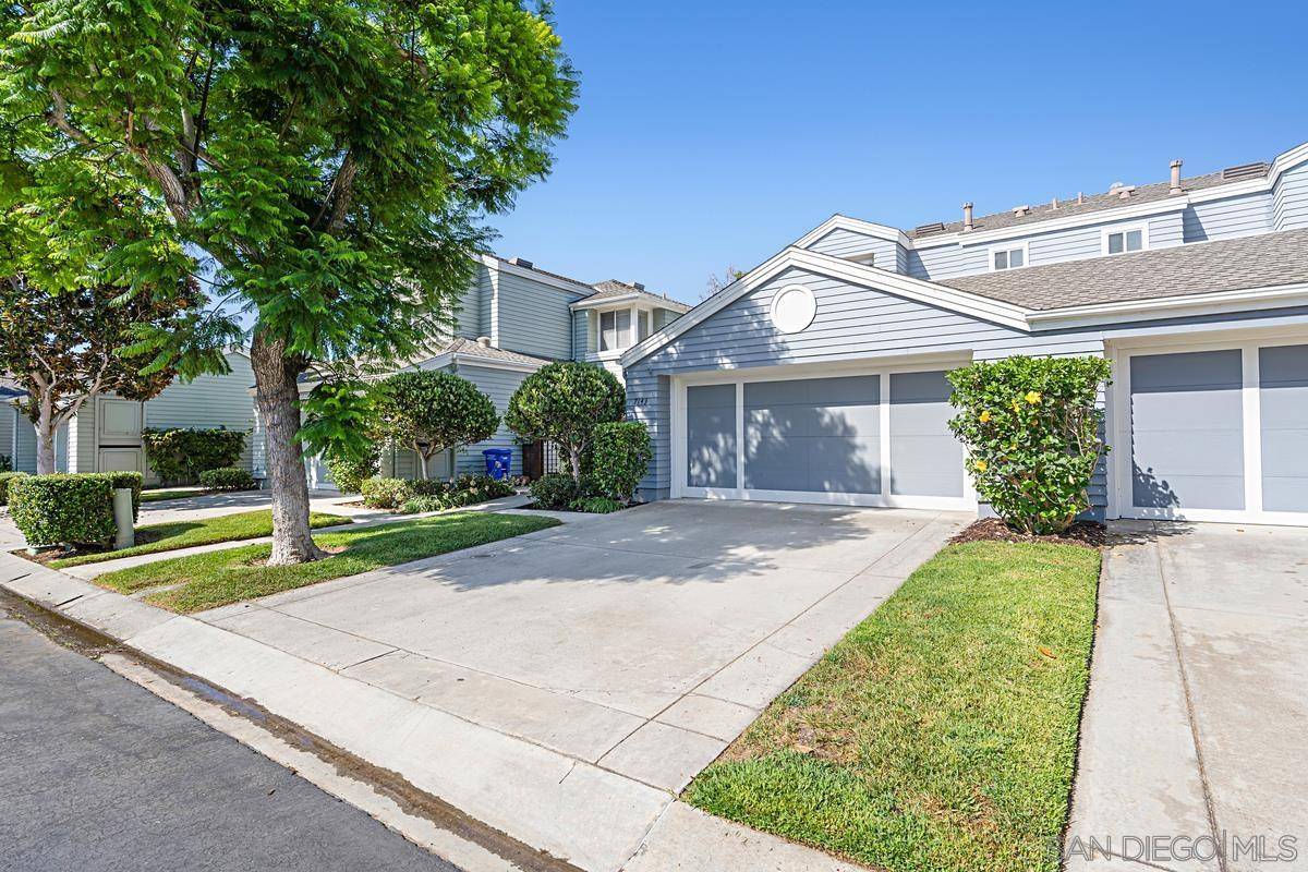 Carlsbad, CA 92011,7143 Lantana Ter