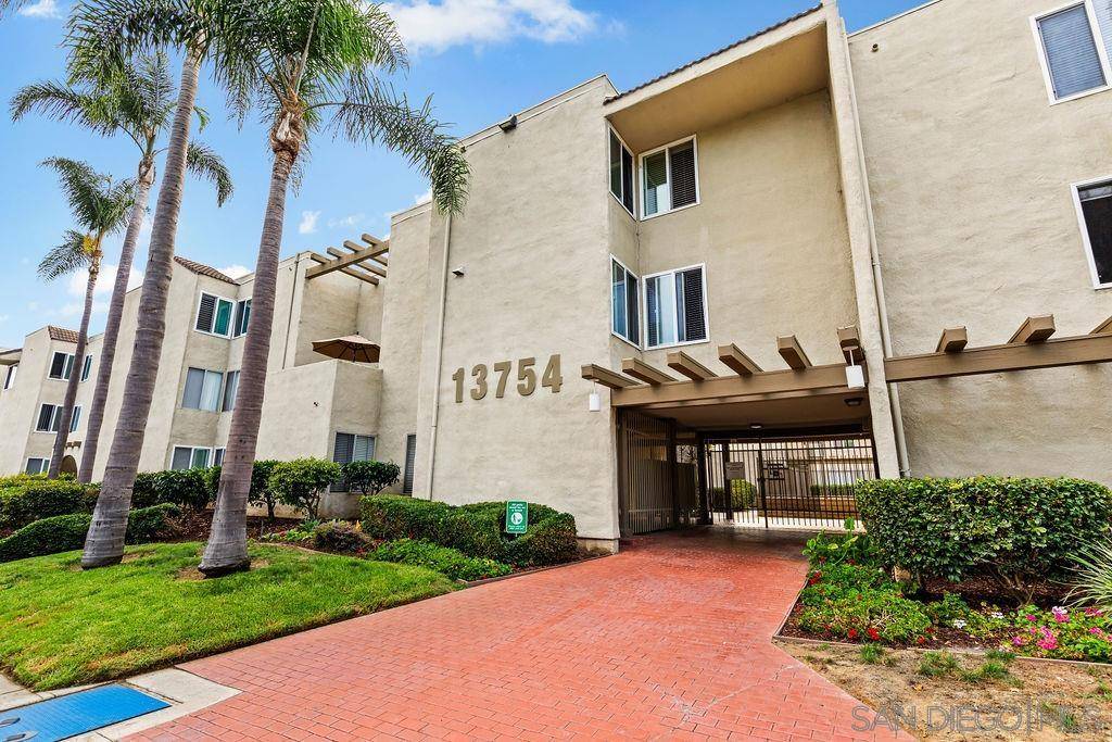 Del Mar, CA 92014,13754 Mango Dr #311