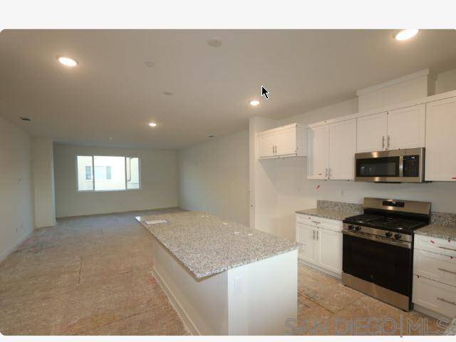 San Diego, CA 92154,5340 Seacliff Place #36