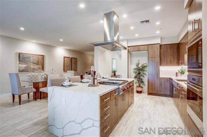 San Diego, CA 92106,3025 Byron St #203