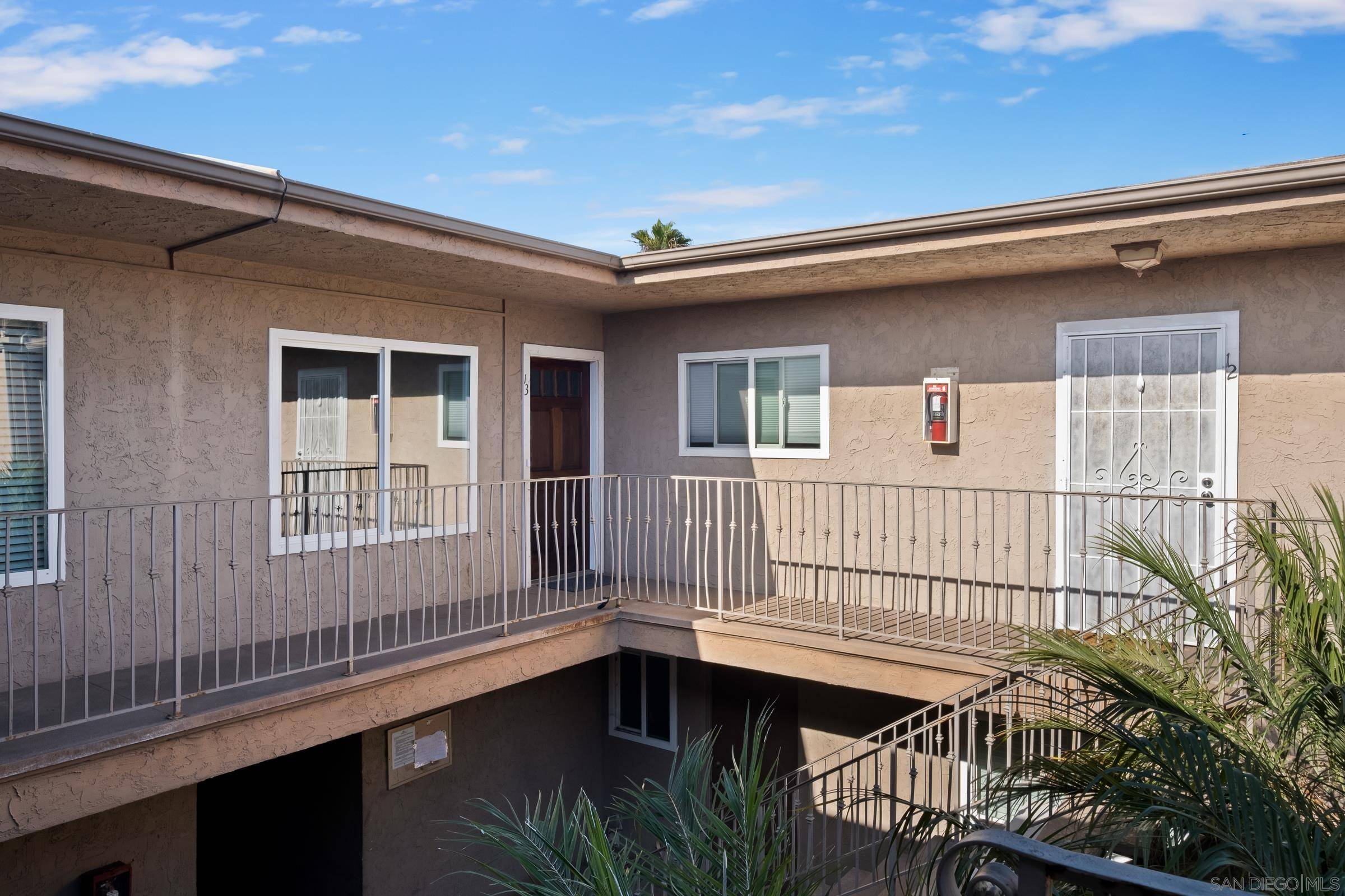 Imperial Beach, CA 91932,1472 Iris Ave #13