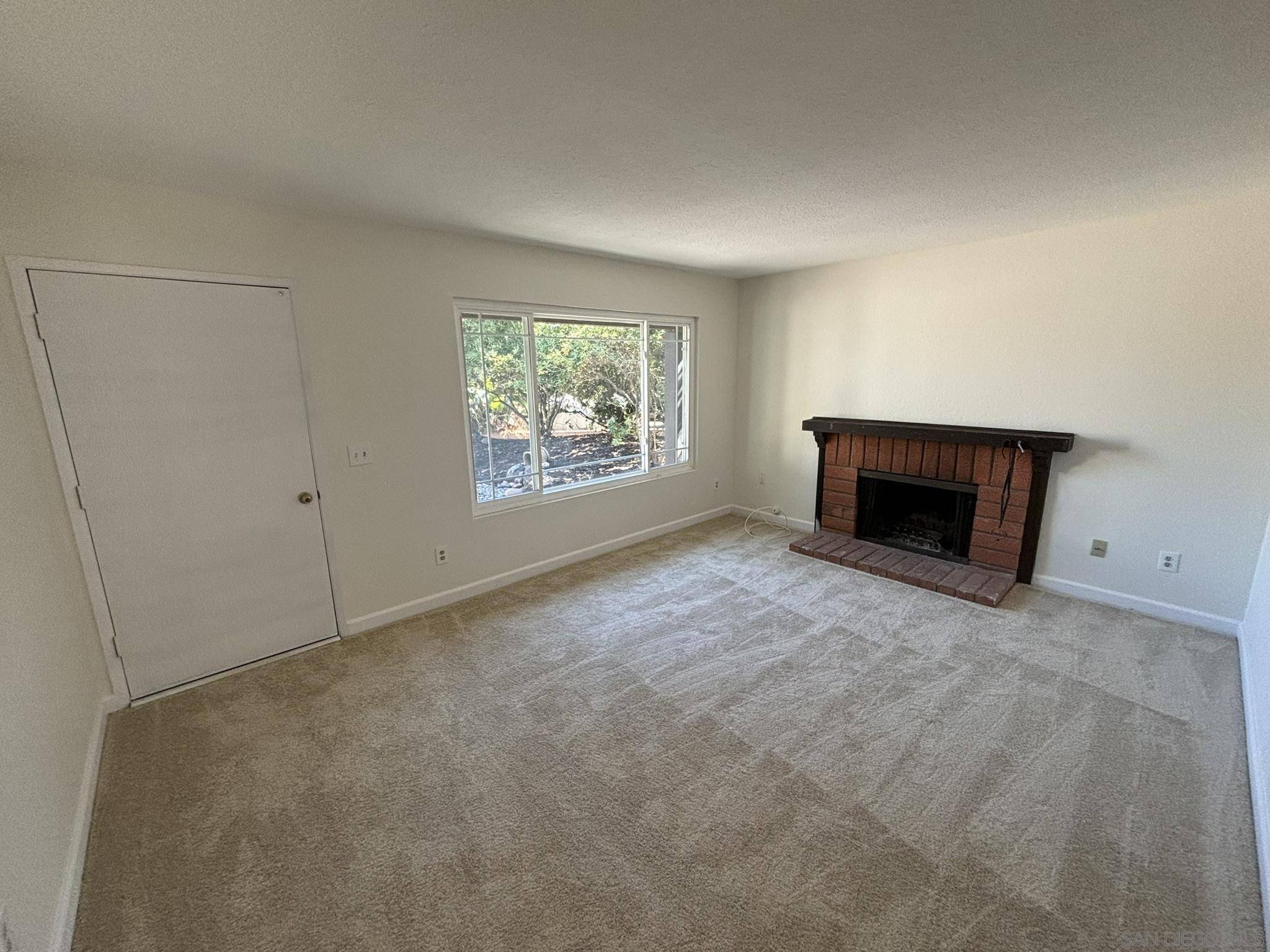 San Diego, CA 92126,10376 Agar Ct