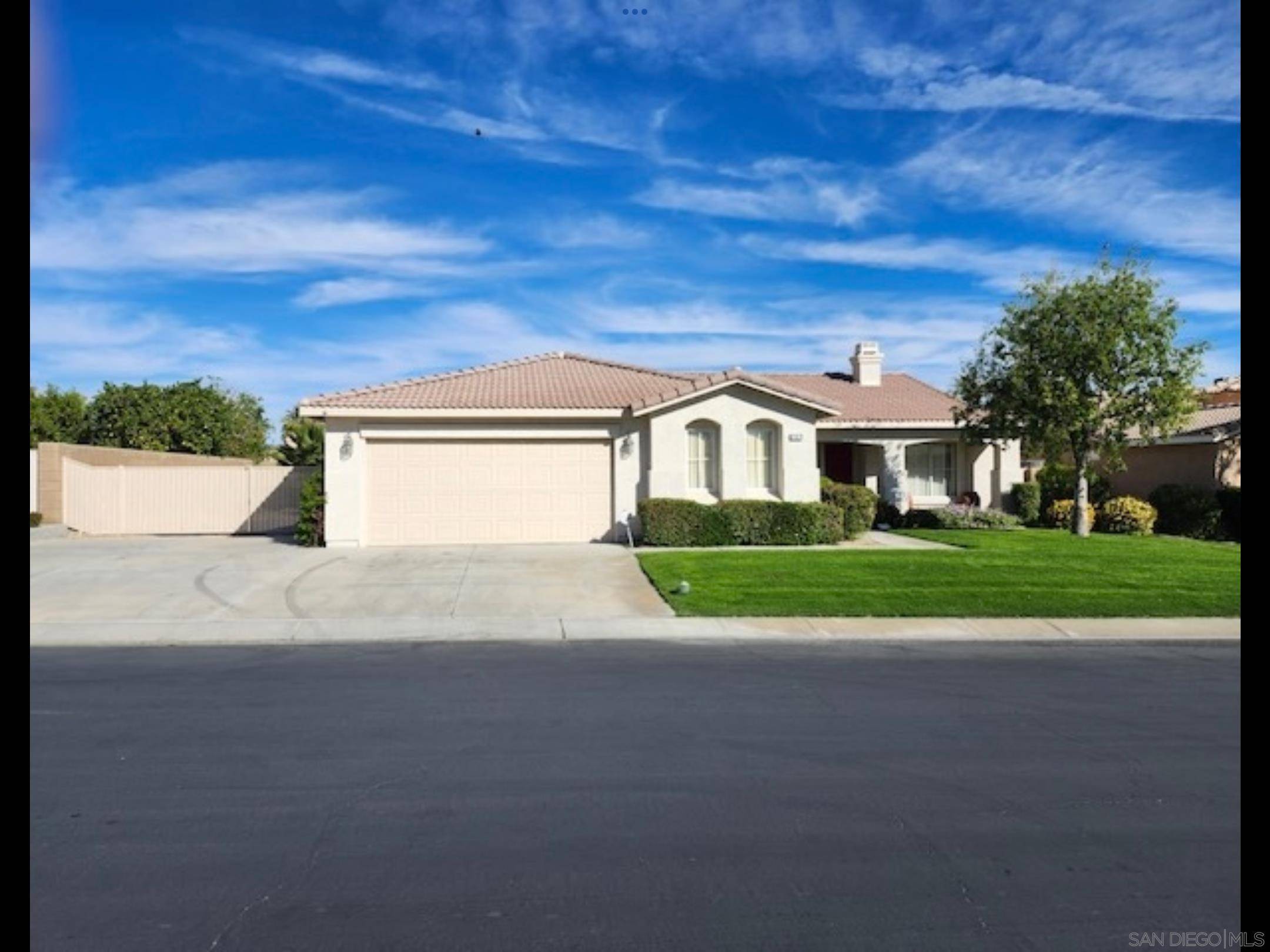 Indio, CA 92201,81074 Aurora Avenue