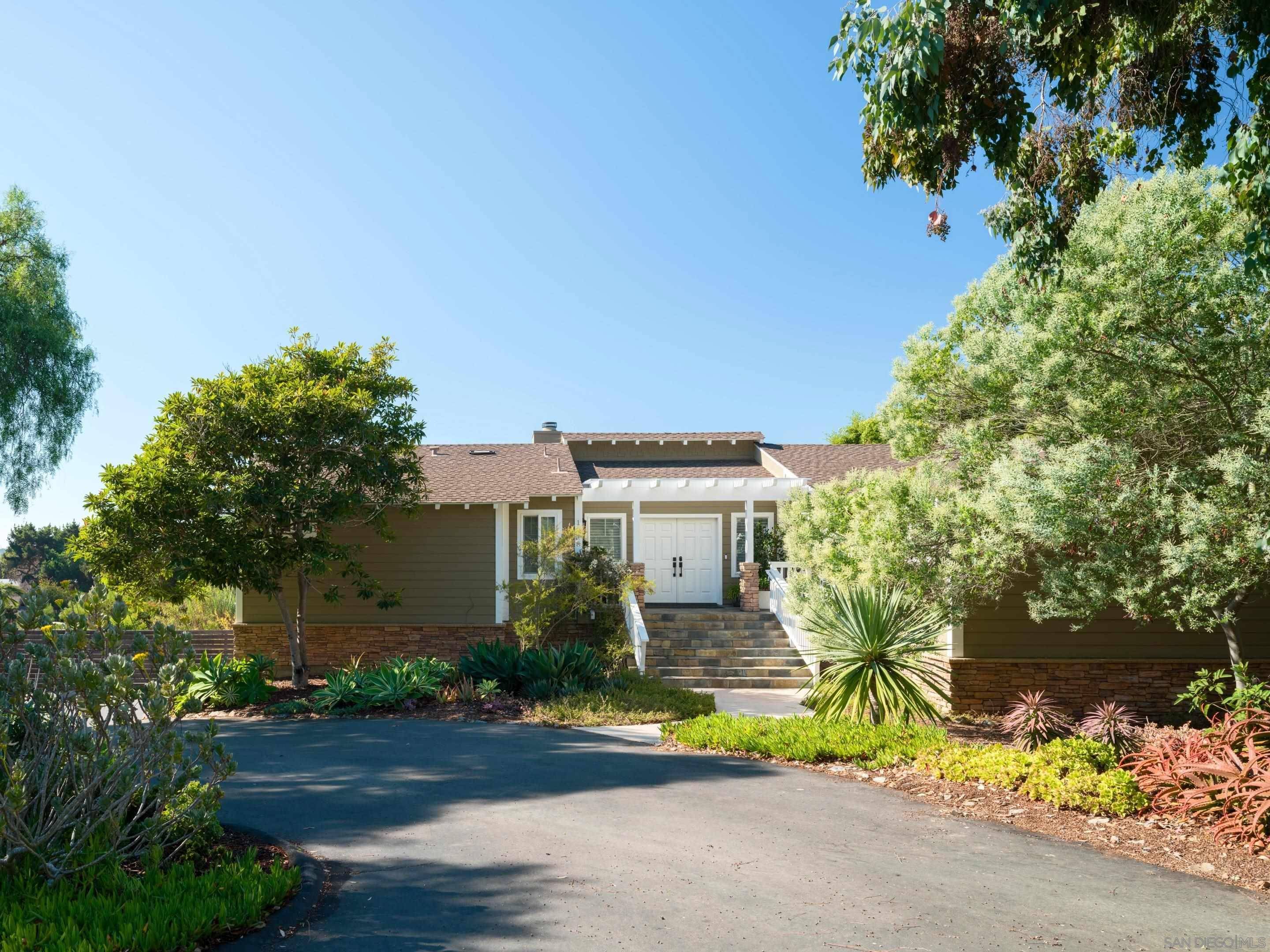 Del Mar, CA 92014,1048 Highland Drive