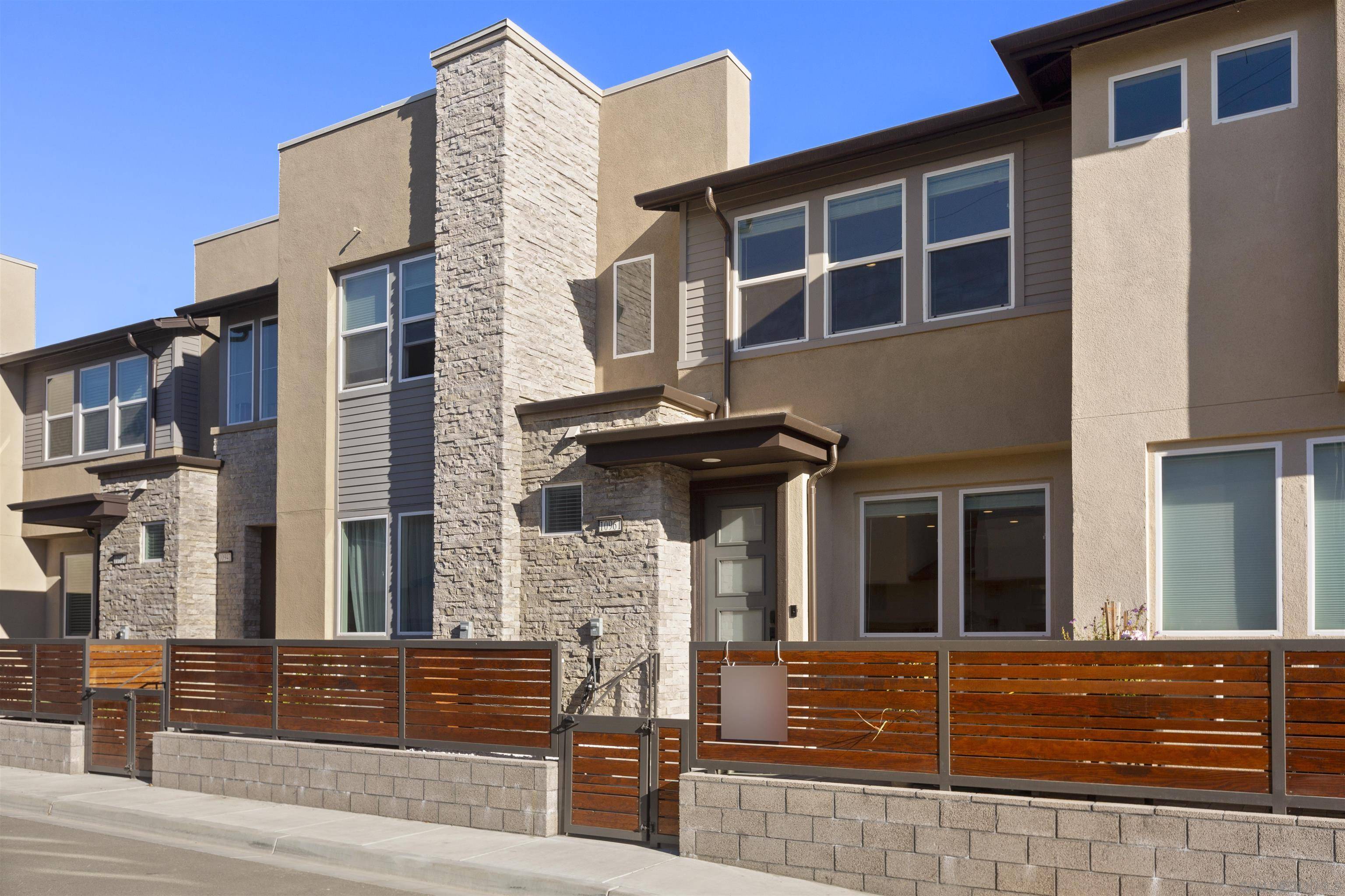 San Diego, CA 92126,10961 Malamet Court
