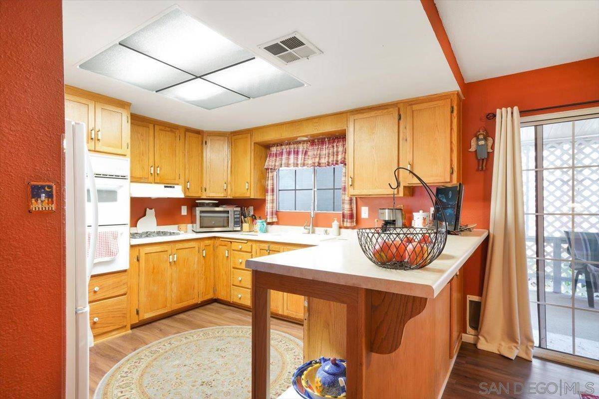 San Marcos, CA 92078,1145 E Barham Dr #60