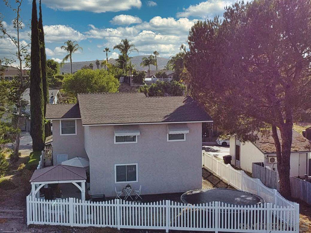 Spring Valley, CA 91977,2239 LEDGEVIEW LN