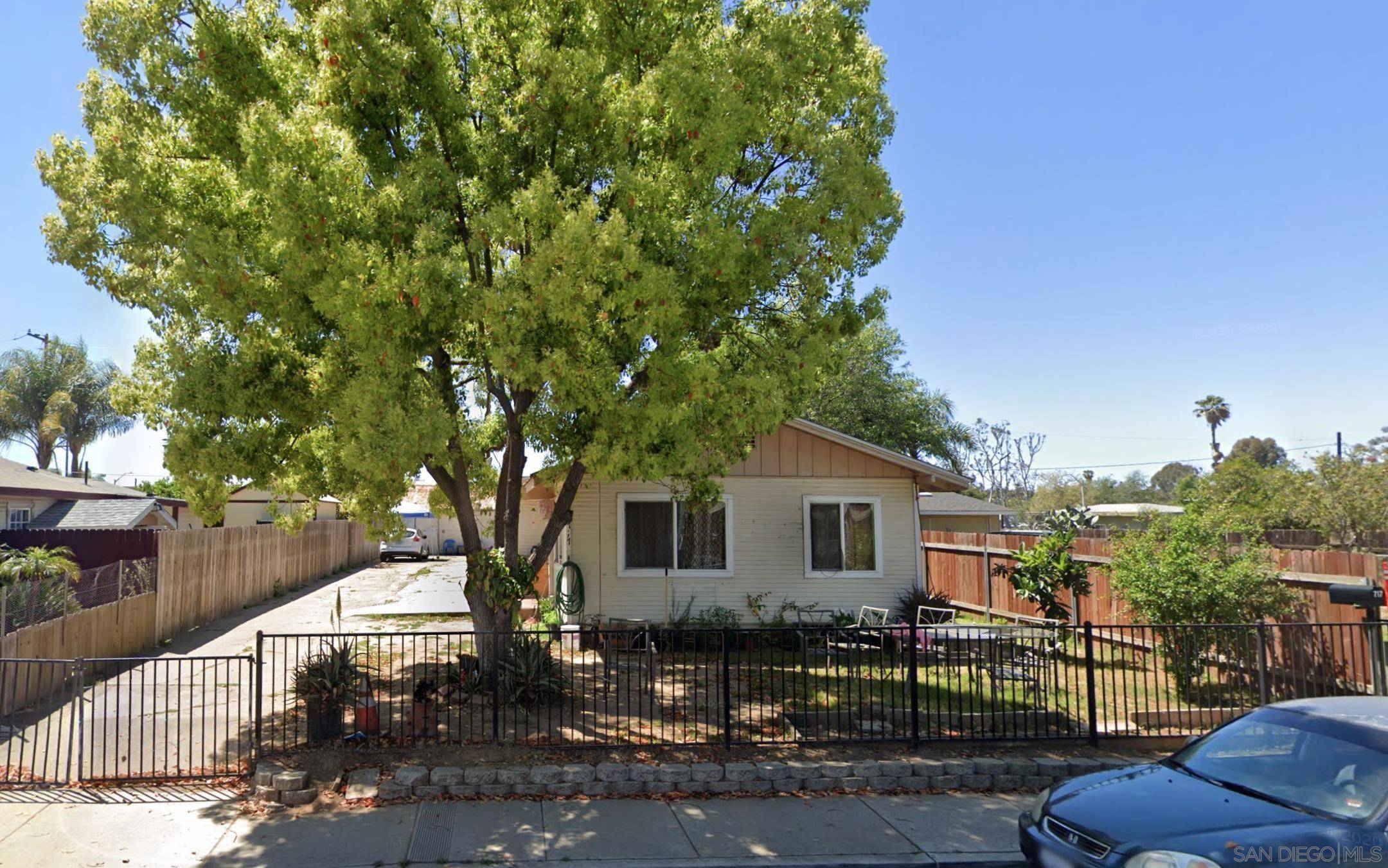 Escondido, CA 92025,717 Park Pl