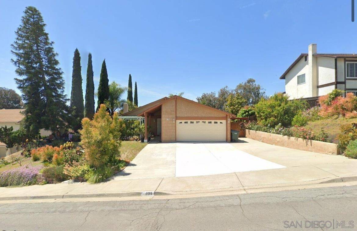 Spring Valley, CA 91977,139 Lechuza Ln