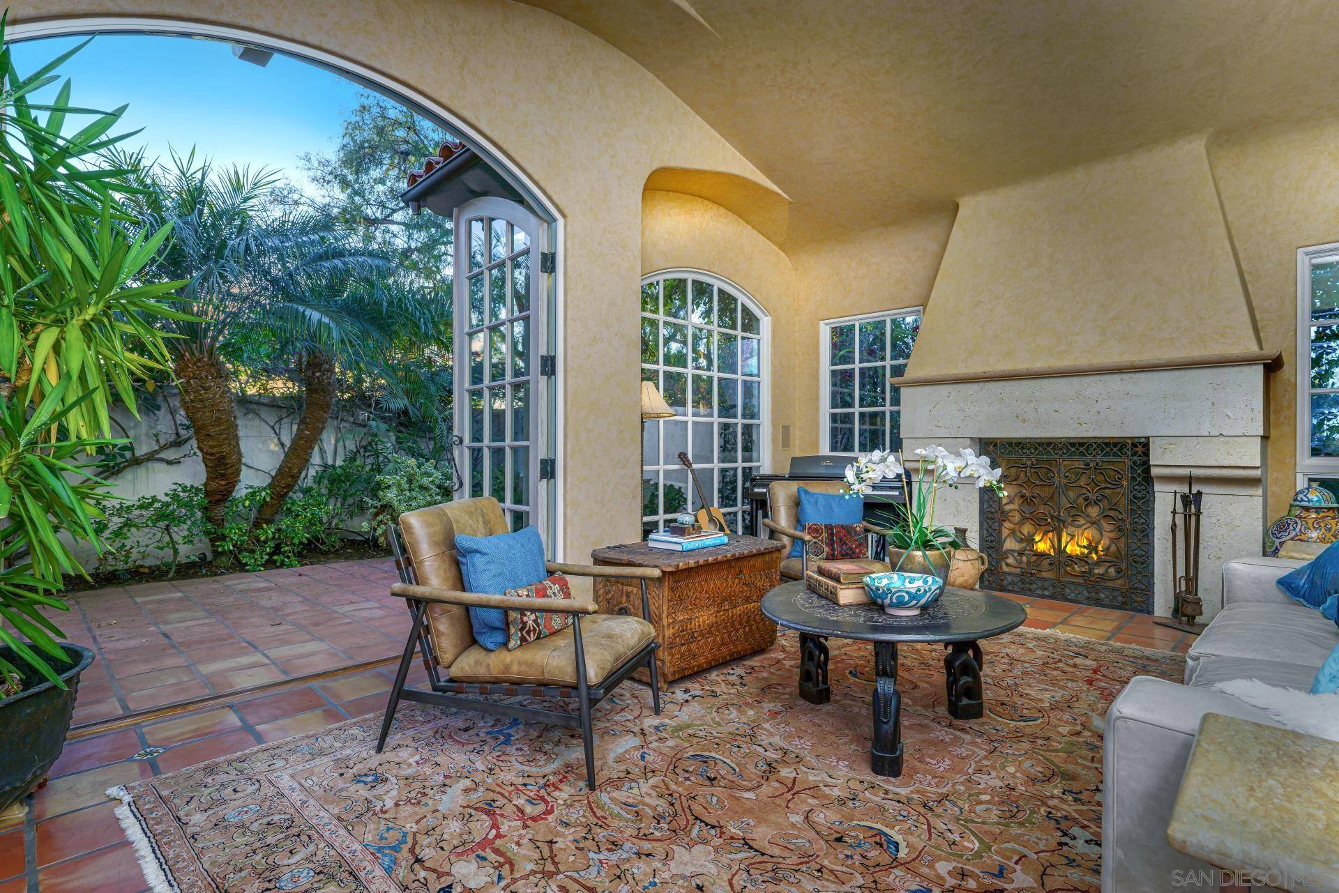 Rancho Santa Fe, CA 92067,6174 El Tordo