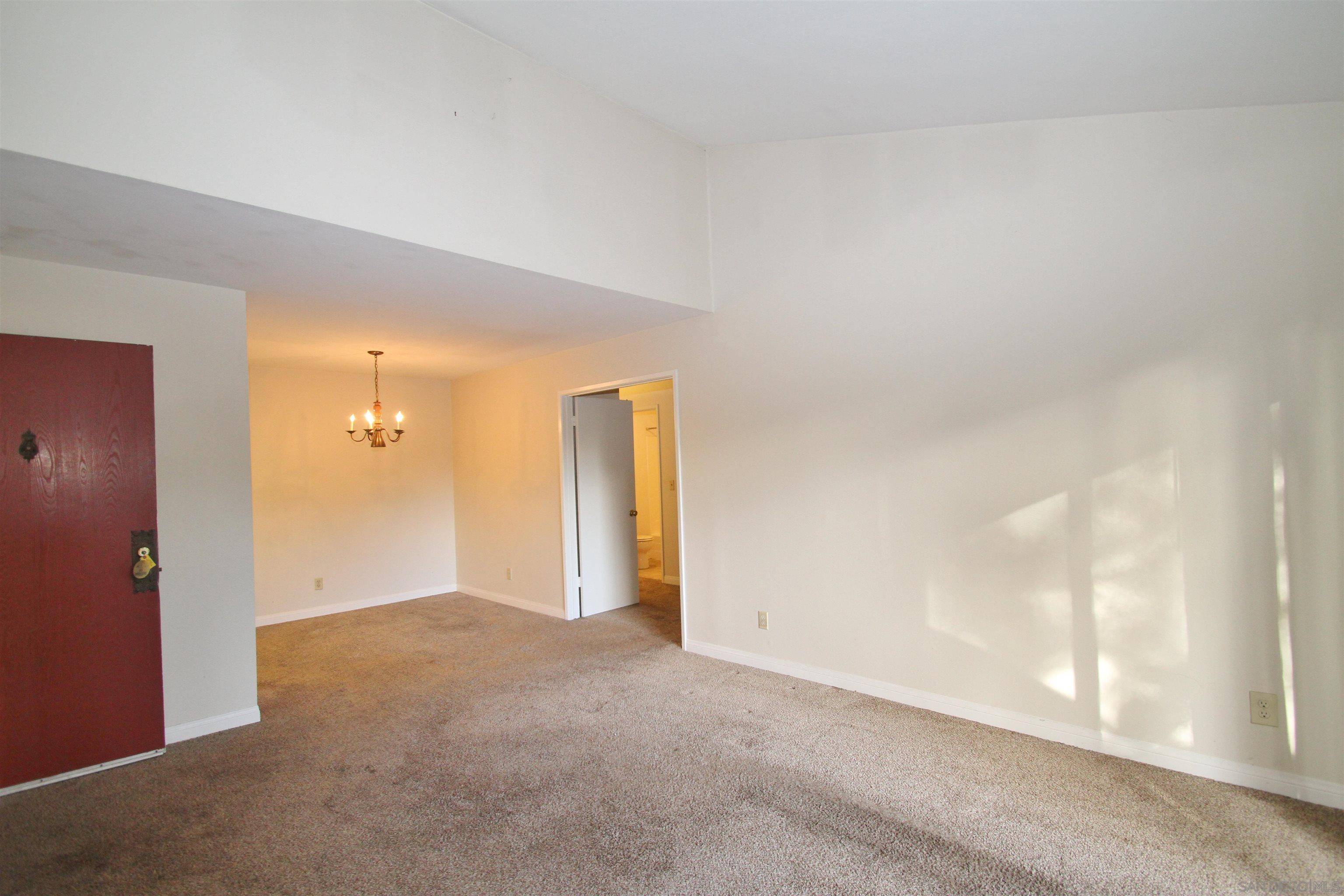 San Diego, CA 92126,10206 Black Mountain Rd #22