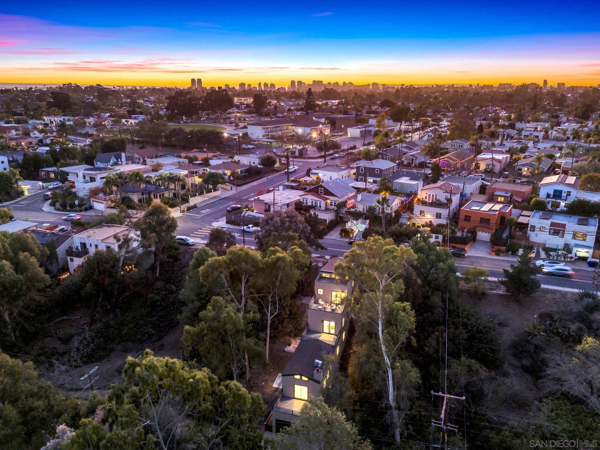 San Diego, CA 92104,3095 Boundary St