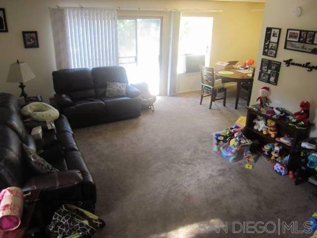 San Diego, CA 92139,6876 Bear River Row #3