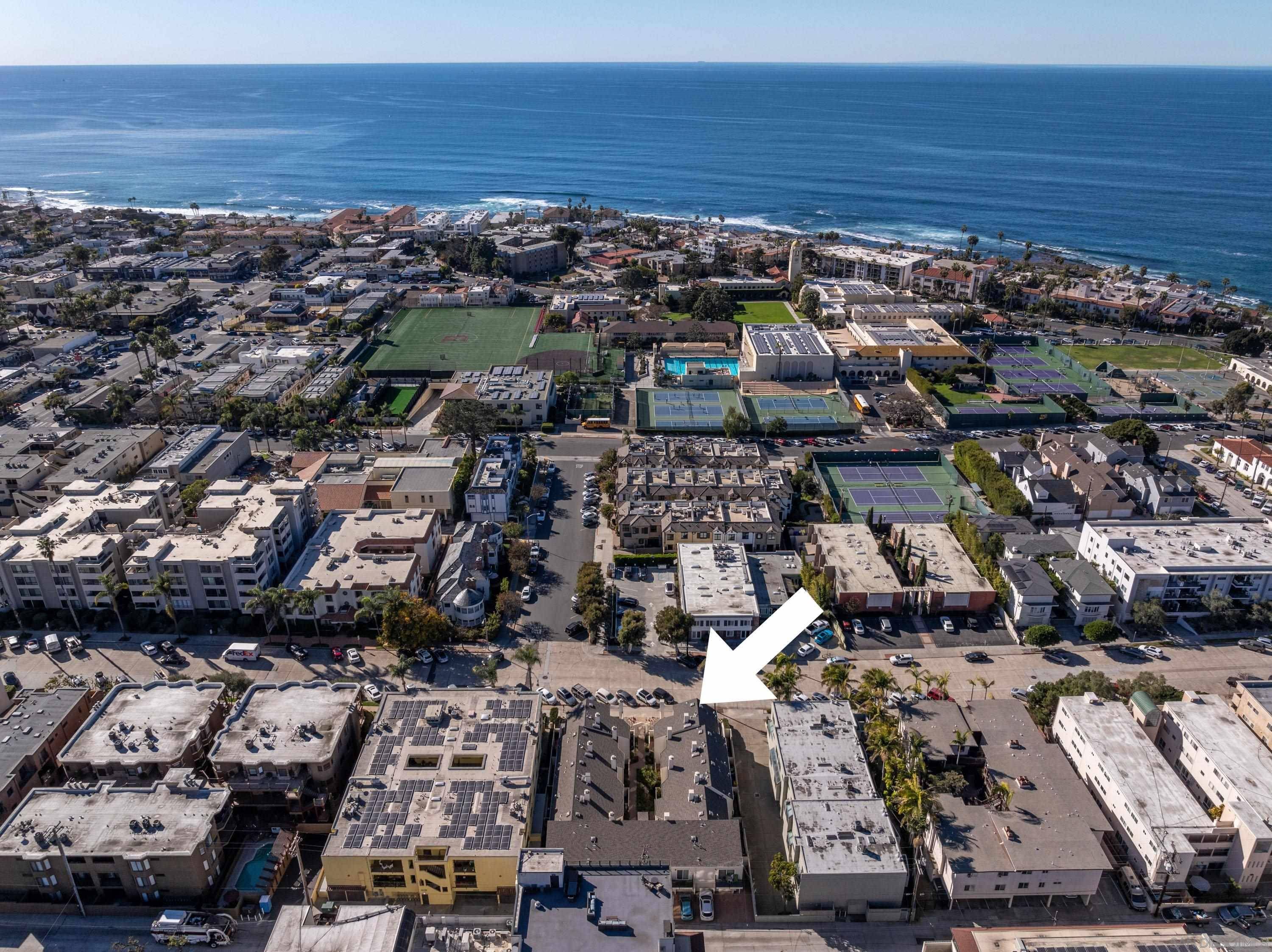 La Jolla, CA 92037,7585 Eads #E