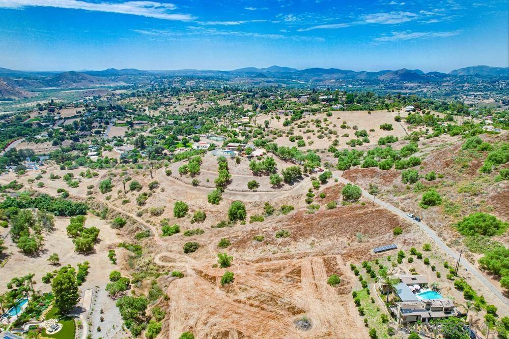 Escondido, CA 92027,0000 San Pasqual Valley Rd #0000