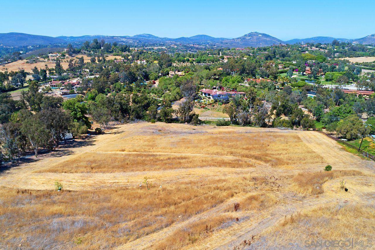 Rancho Santa Fe, CA 92067,5470 La Crescenta #6/4