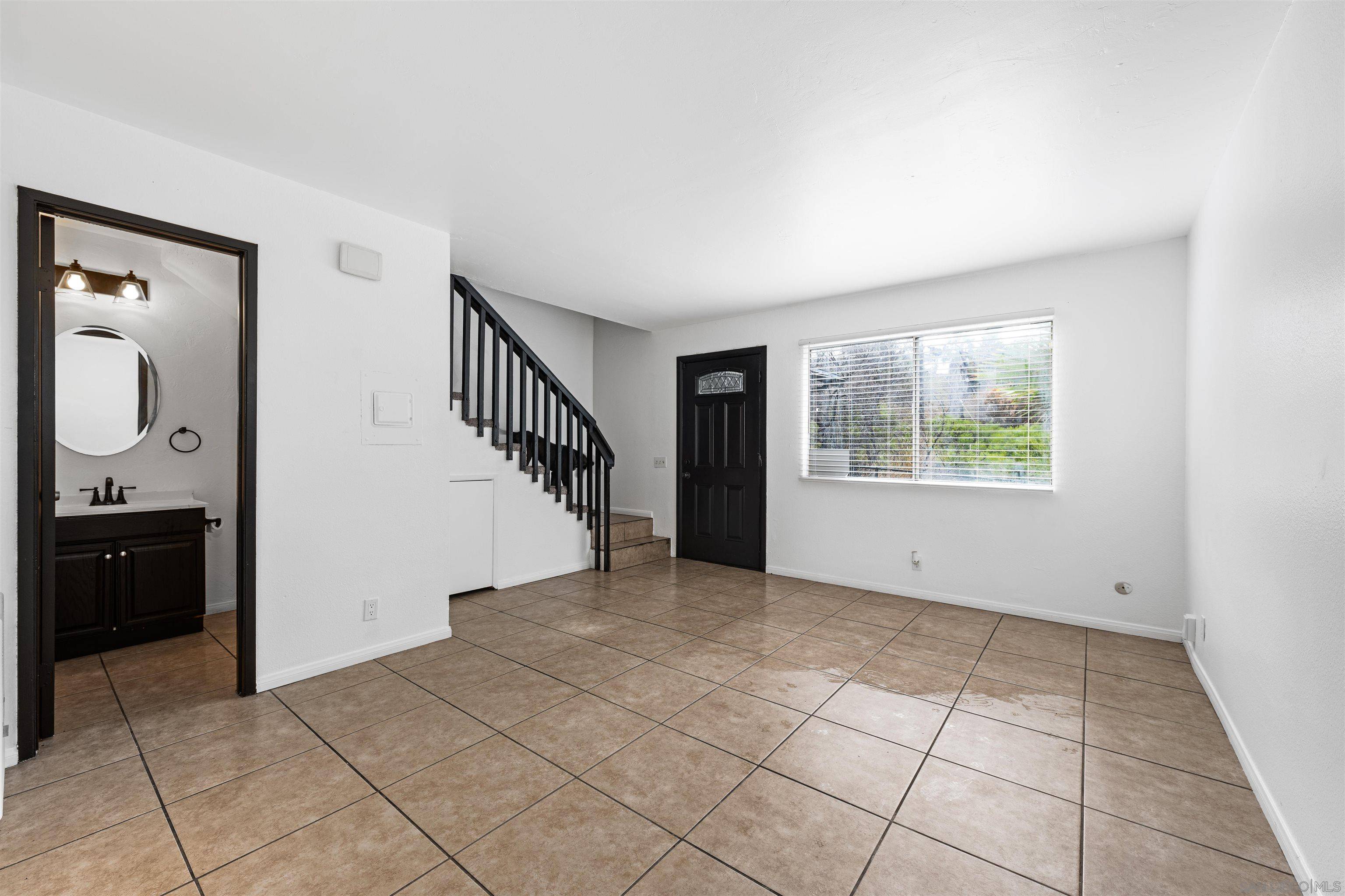Lemon Grove, CA 91945,1850 Bakersfield St