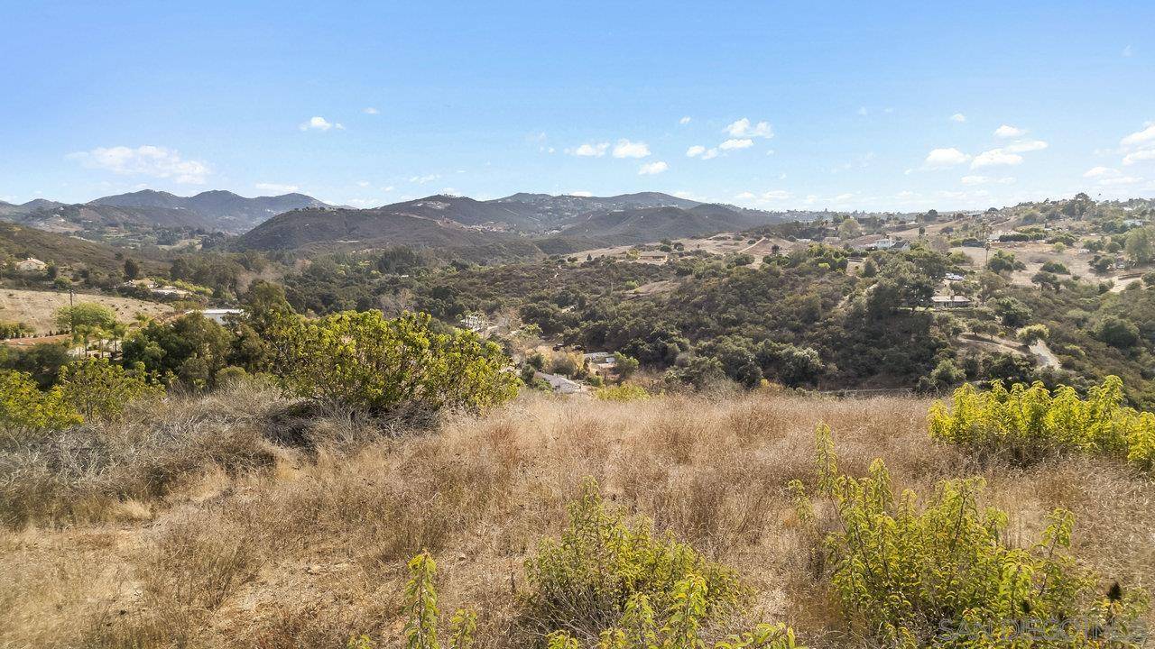 Vista, CA 92084,1390 Little Gopher Canyon Rd #Na