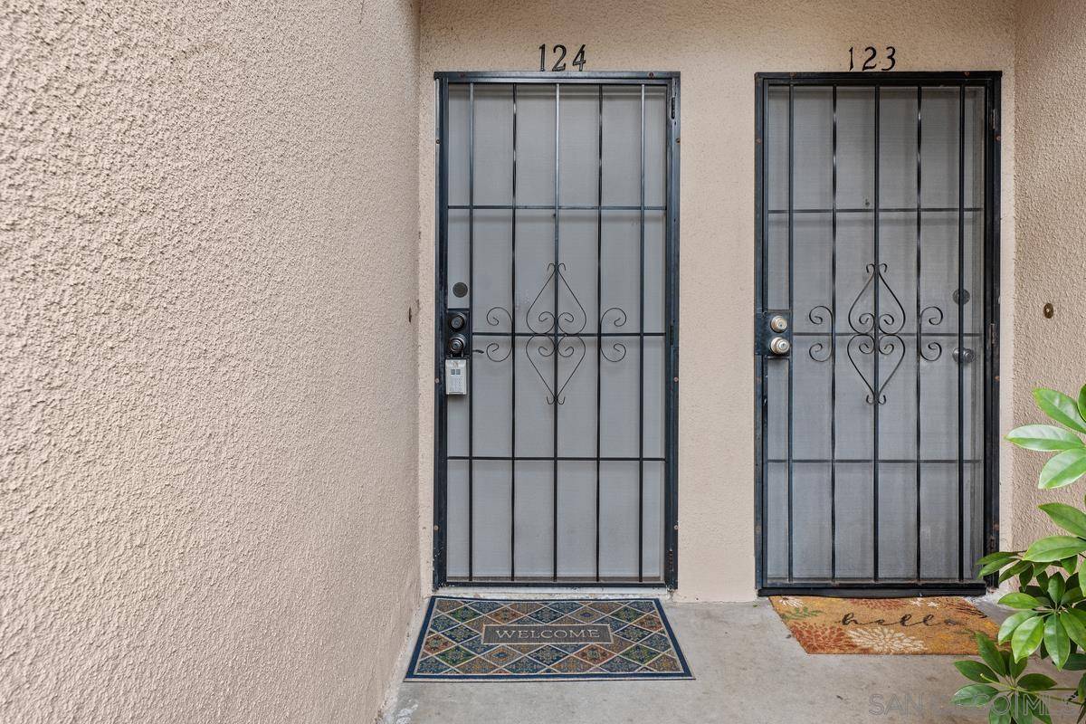 La Mesa, CA 91941,4560 Maple Ave #124