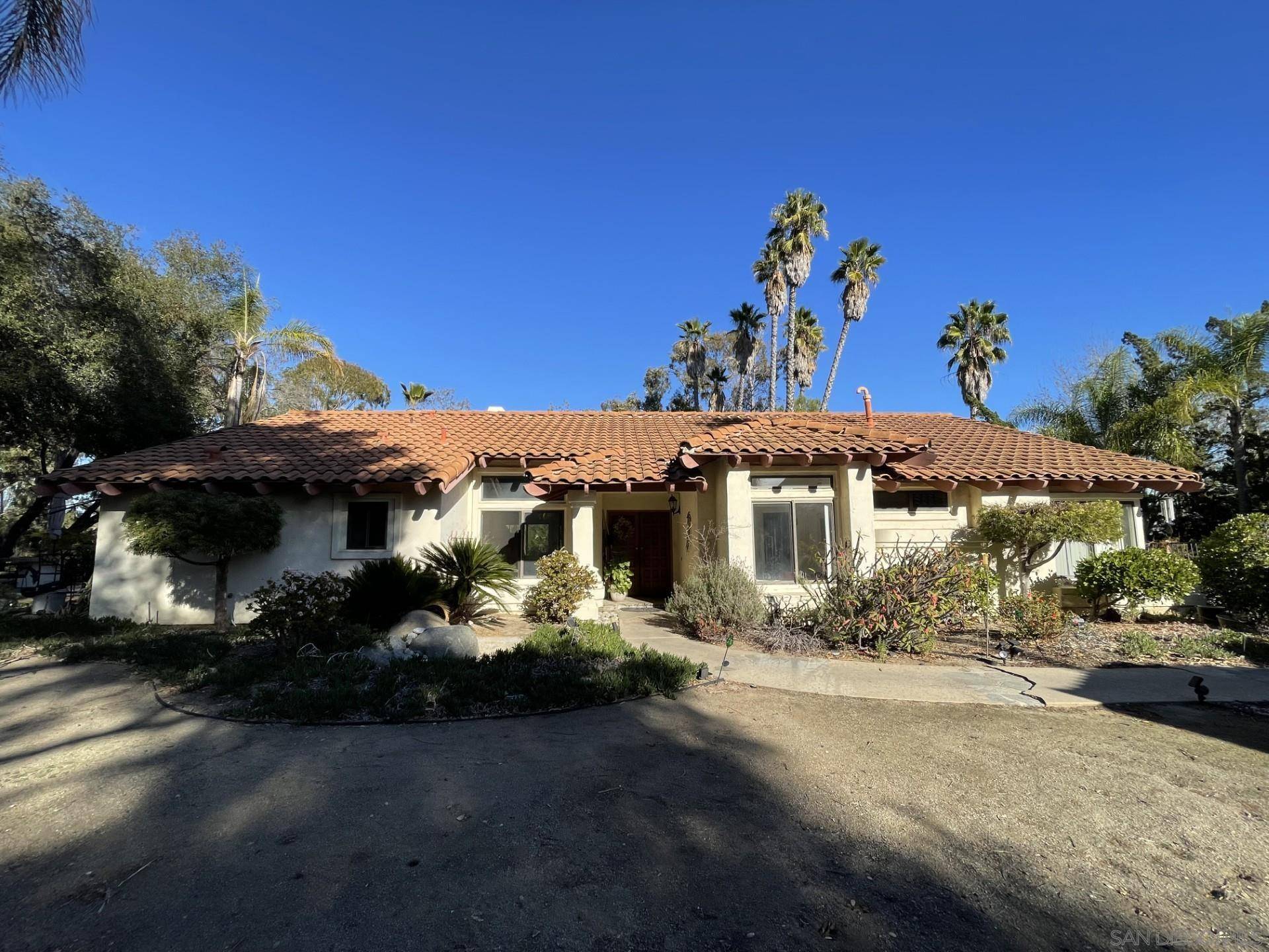 Escondido, CA 92025,205 Tampico Gln