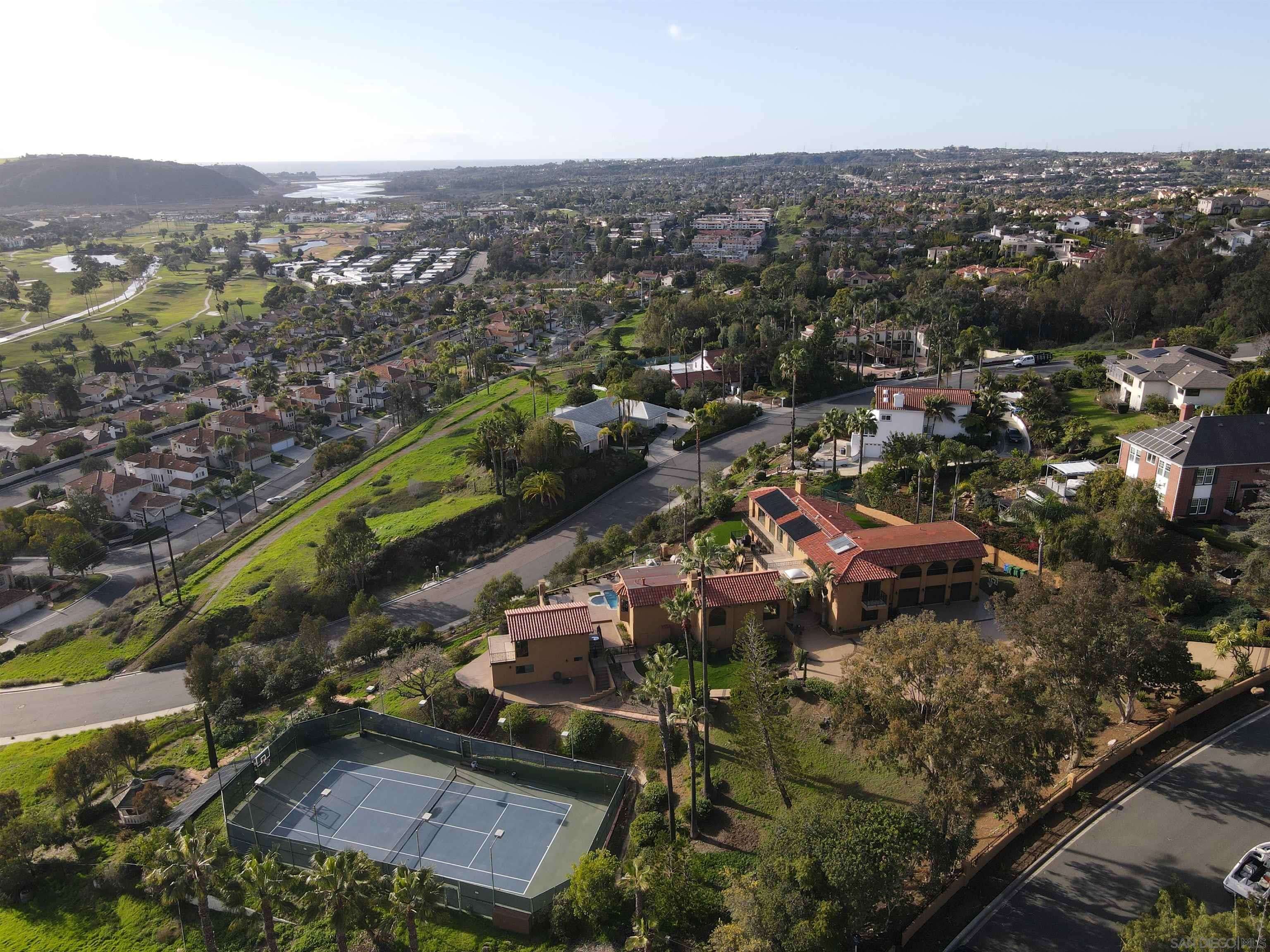 Carlsbad, CA 92009,2917 Managua Place