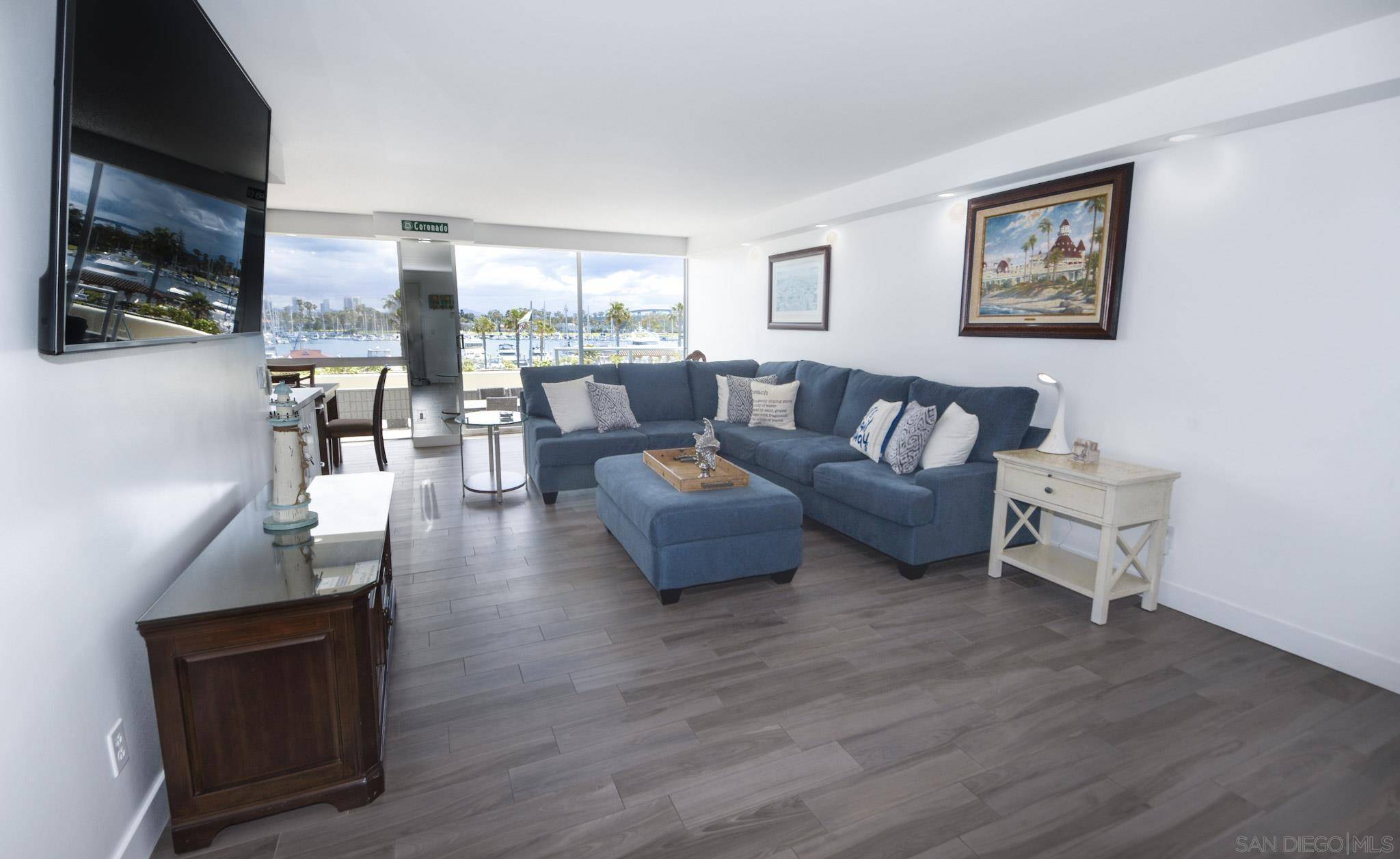 Coronado, CA 92118,1710 Avenida Del Mundo #105
