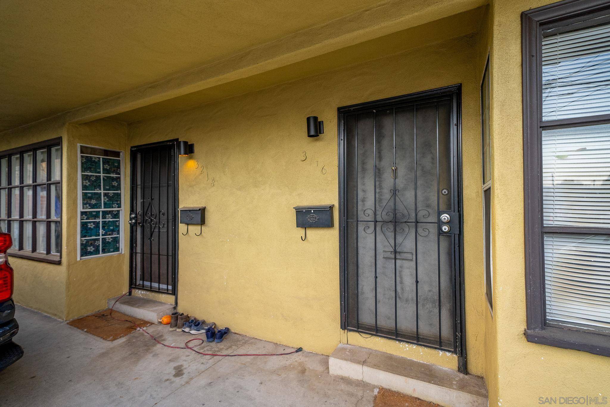San Diego, CA 92103,3206-16 Reynard Way