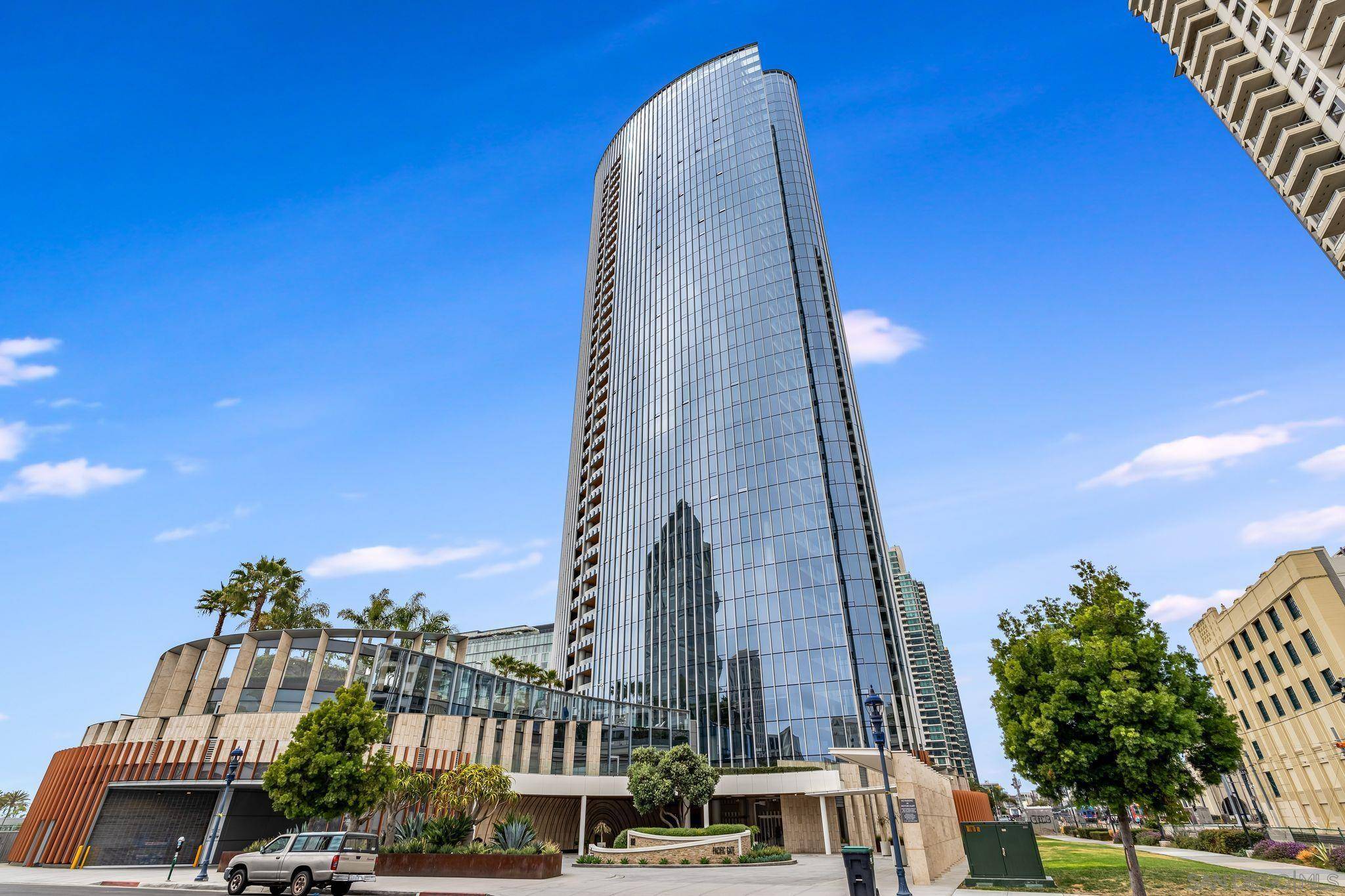 San Diego, CA 92101,888 W E Street #2203