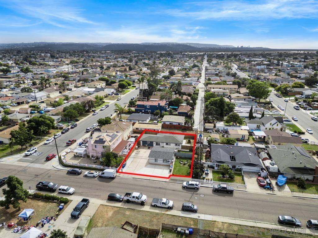 Imperial Beach, CA 91932,1131-1133 Elm Ave