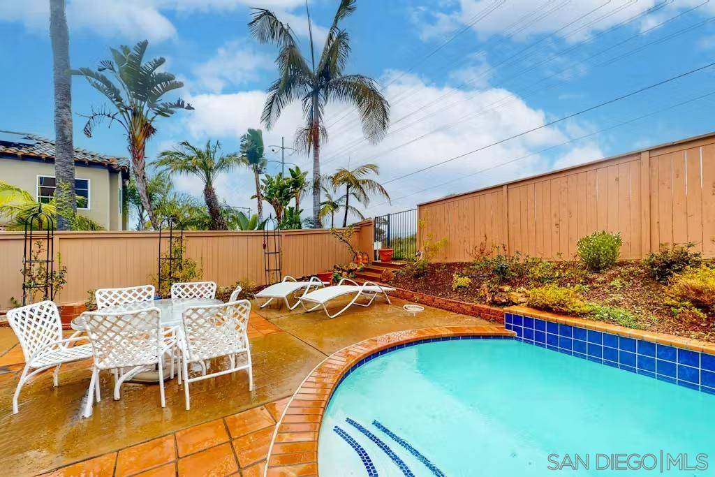 Encinitas, CA 92024,863 Starflower Rd