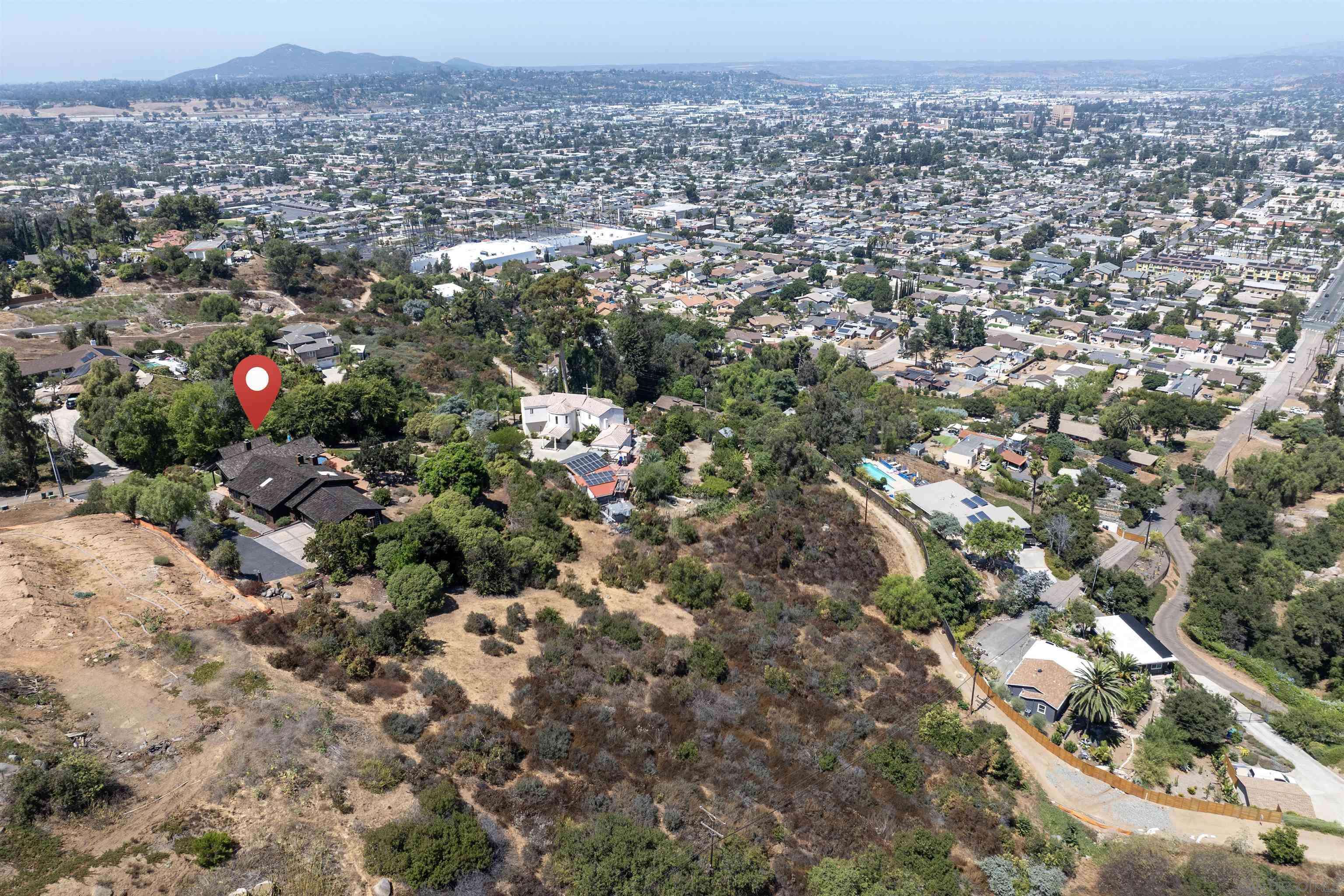 El Cajon, CA 92020,5052 Bluff Place